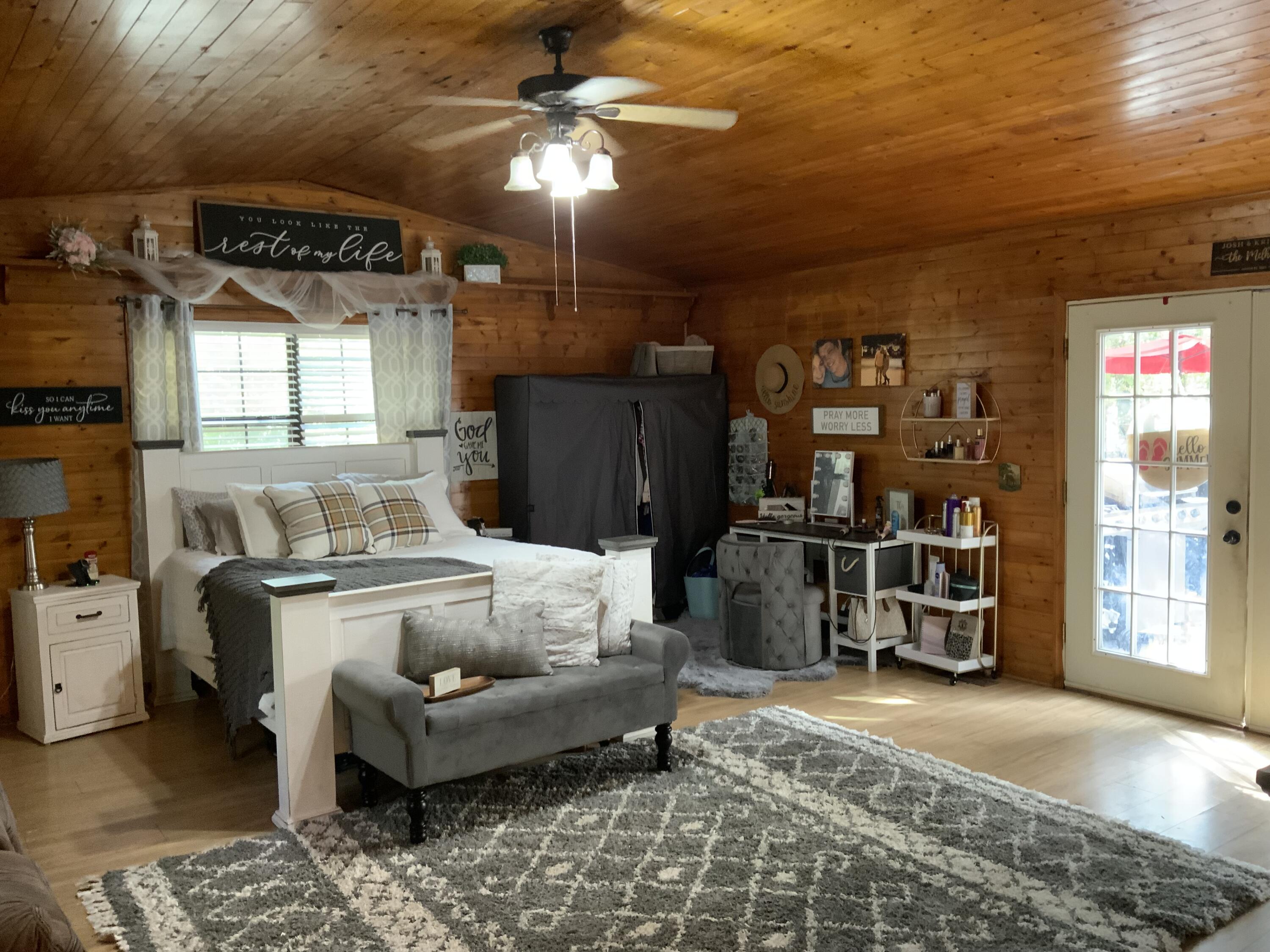 110 S Oakland Drive, LaFayette