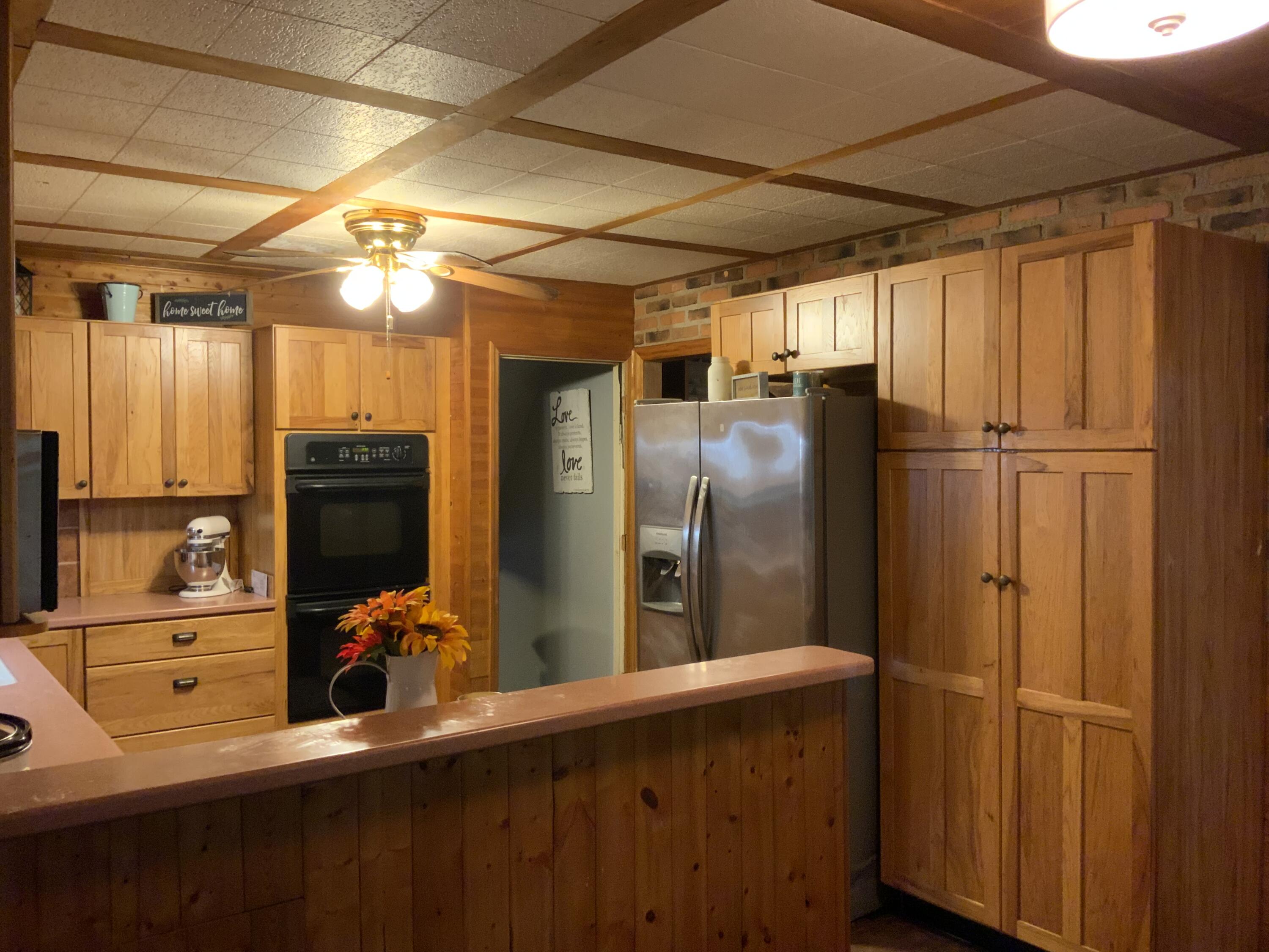 110 S Oakland Drive, LaFayette