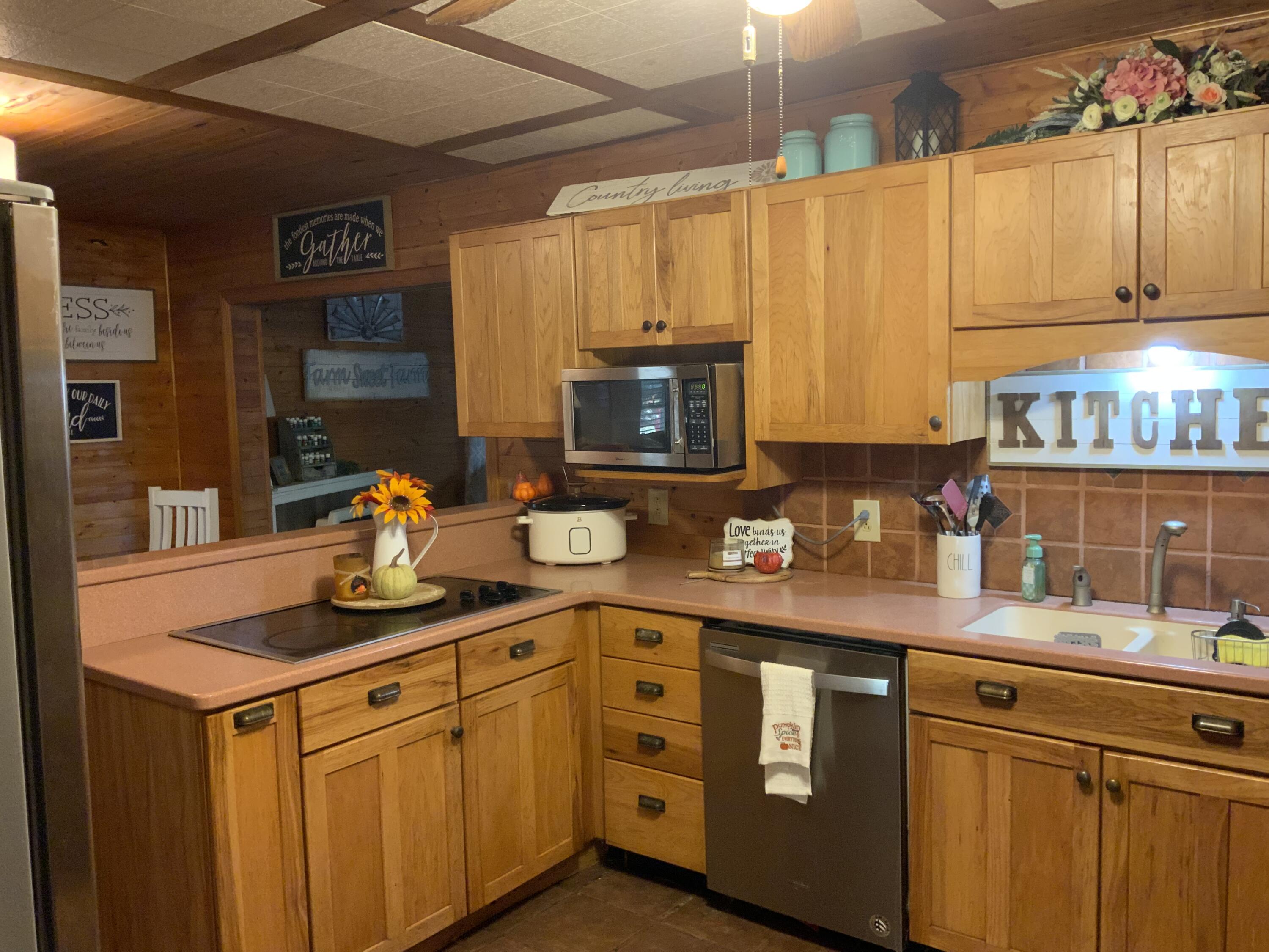 110 S Oakland Drive, LaFayette