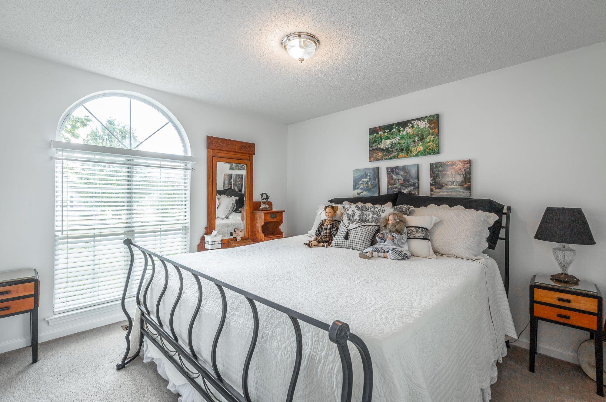 6601 Woody Cove Lane