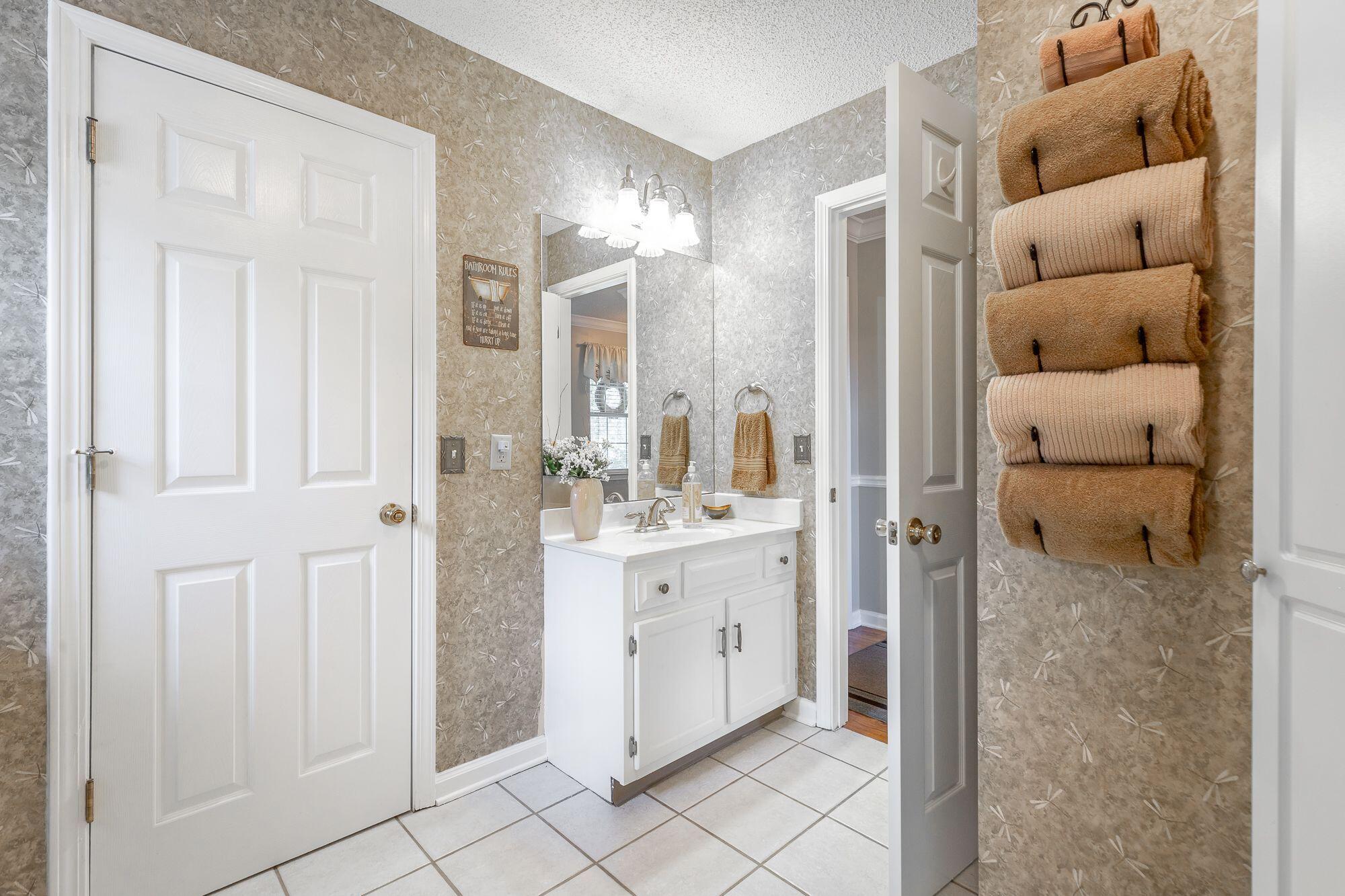 6601 Woody Cove Lane