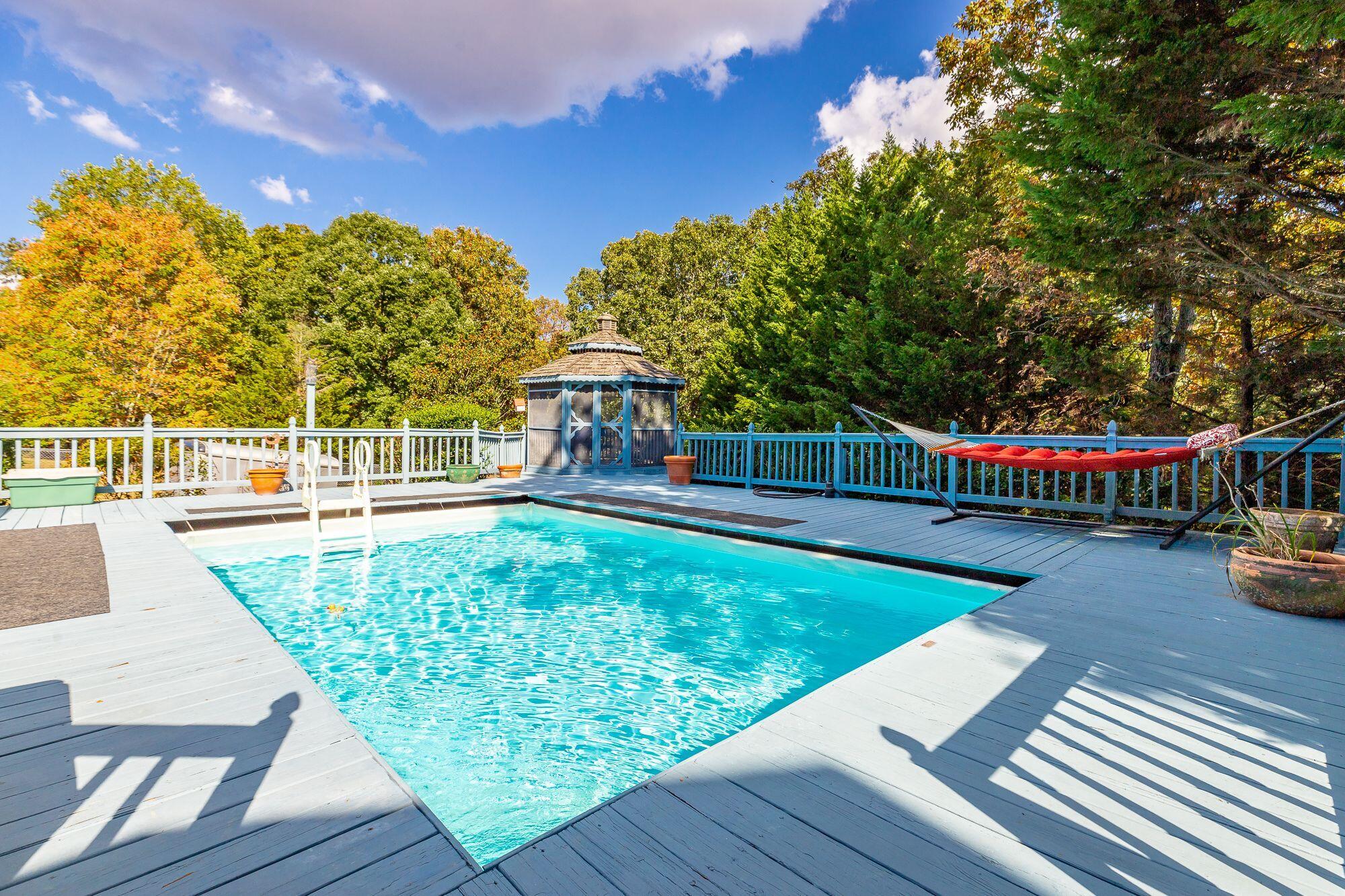 6601 Woody Cove Lane