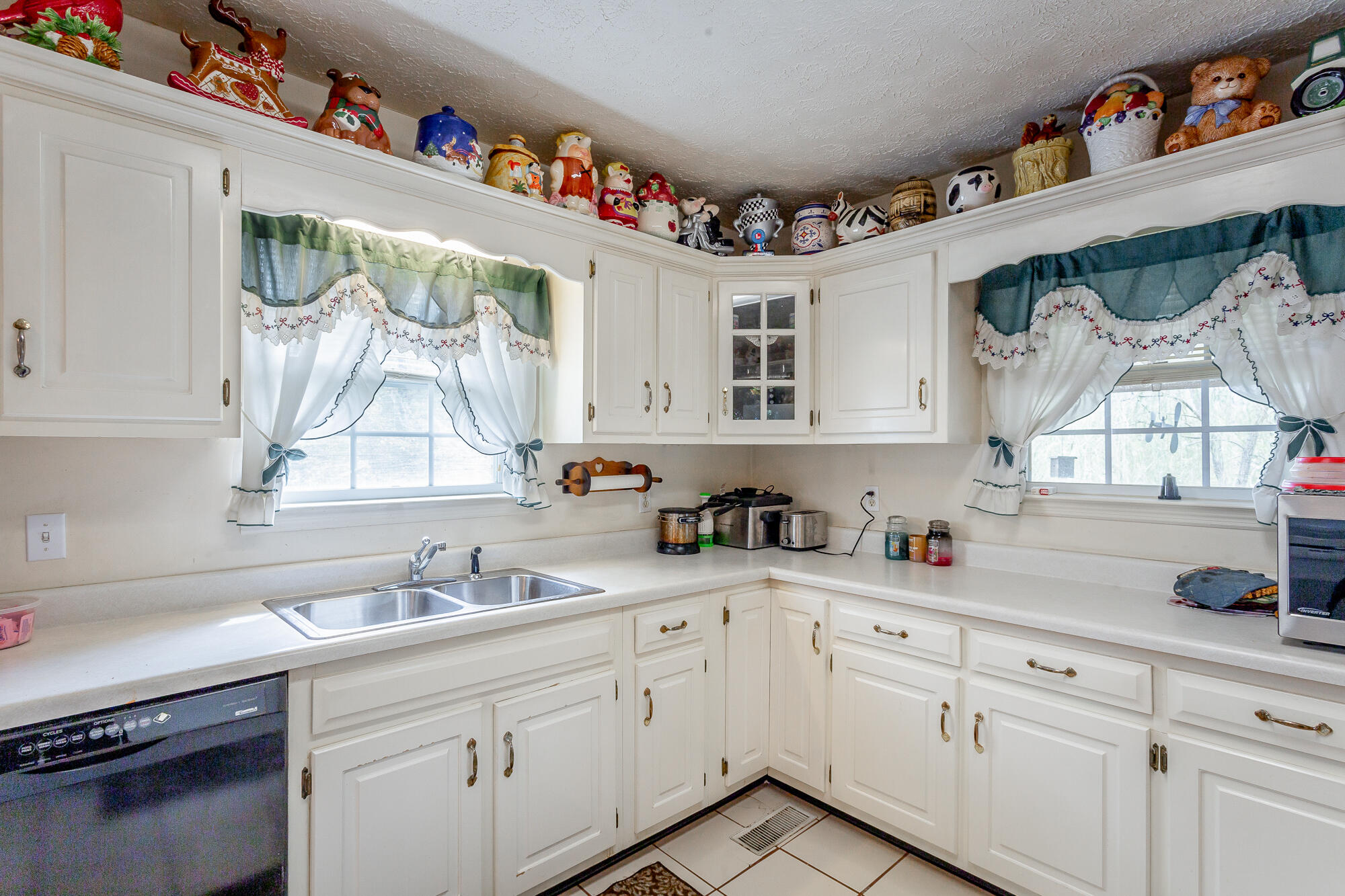 2730 Forest Road