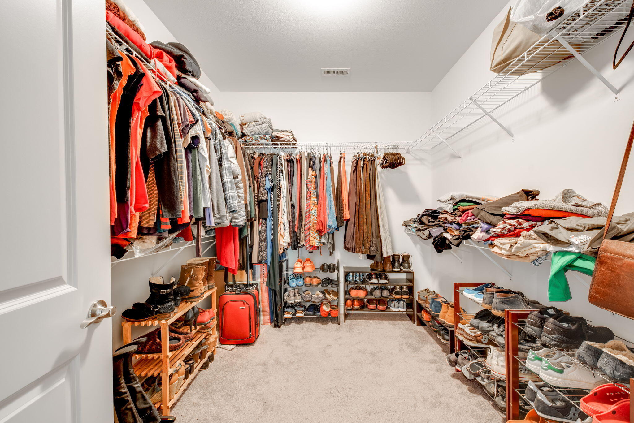 5637 Bungalow Circle