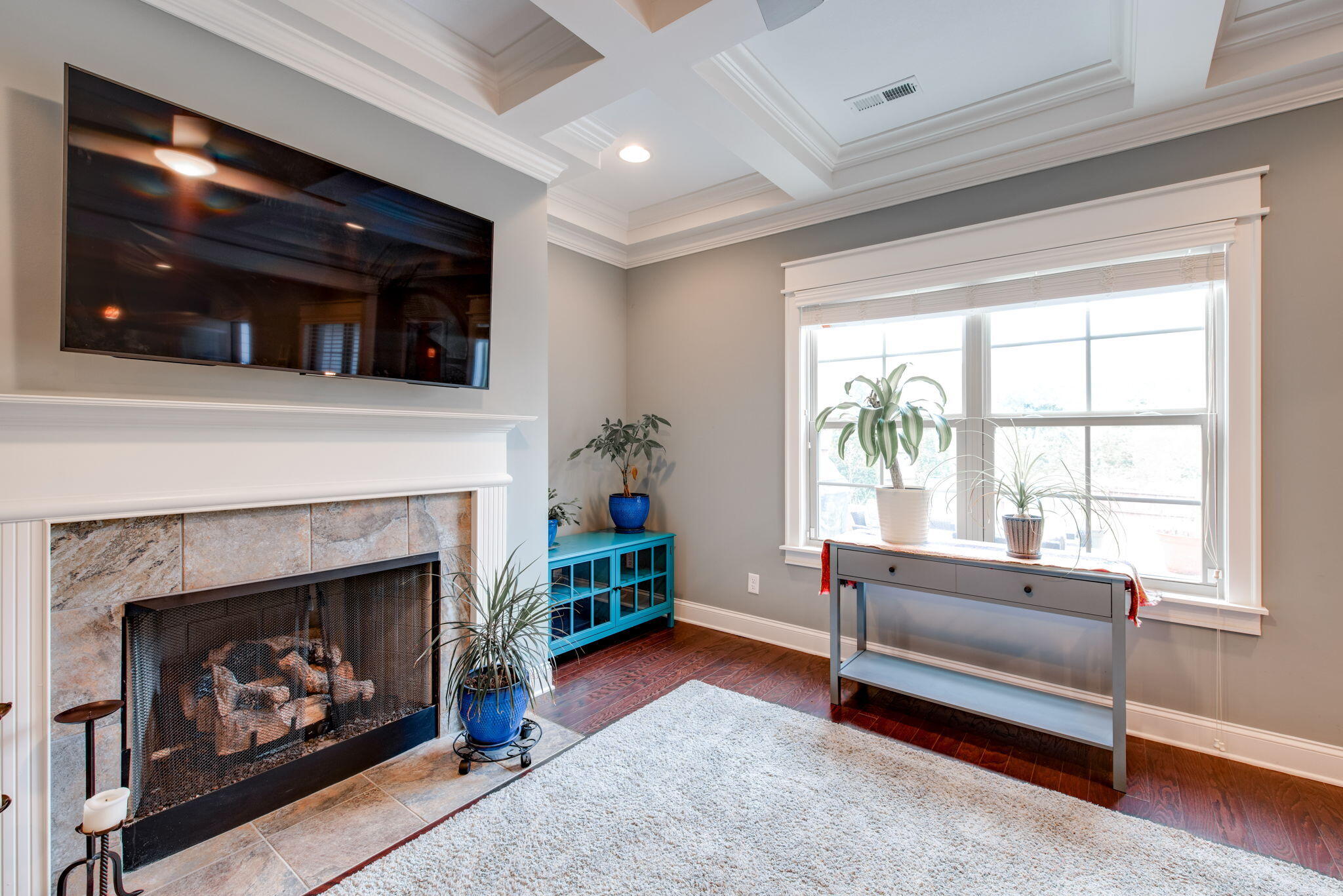 5637 Bungalow Circle