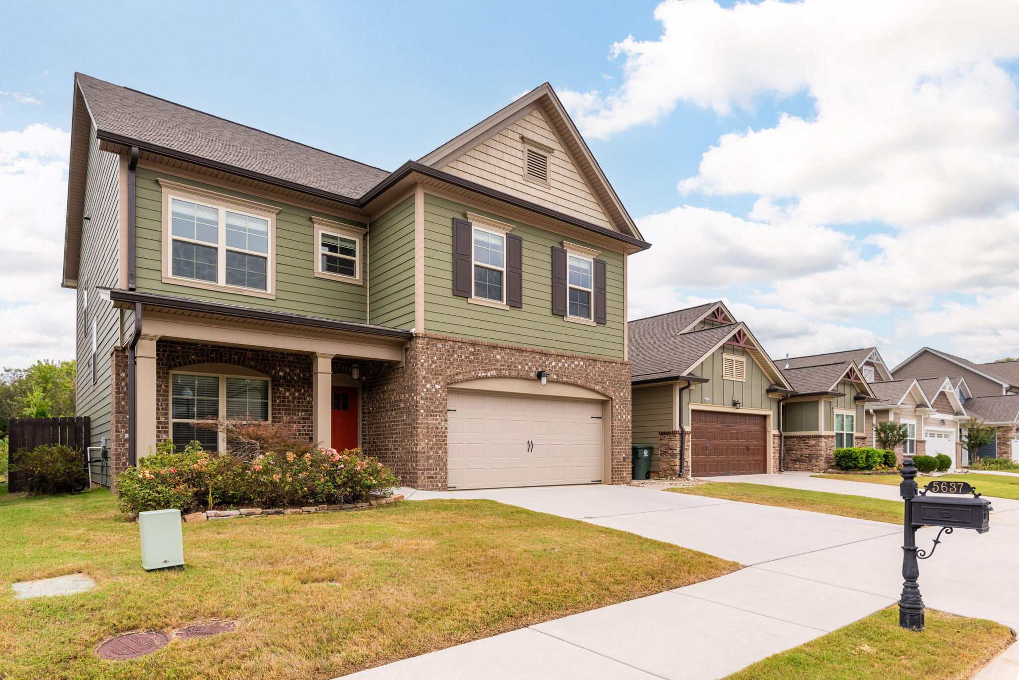 5637 Bungalow Circle