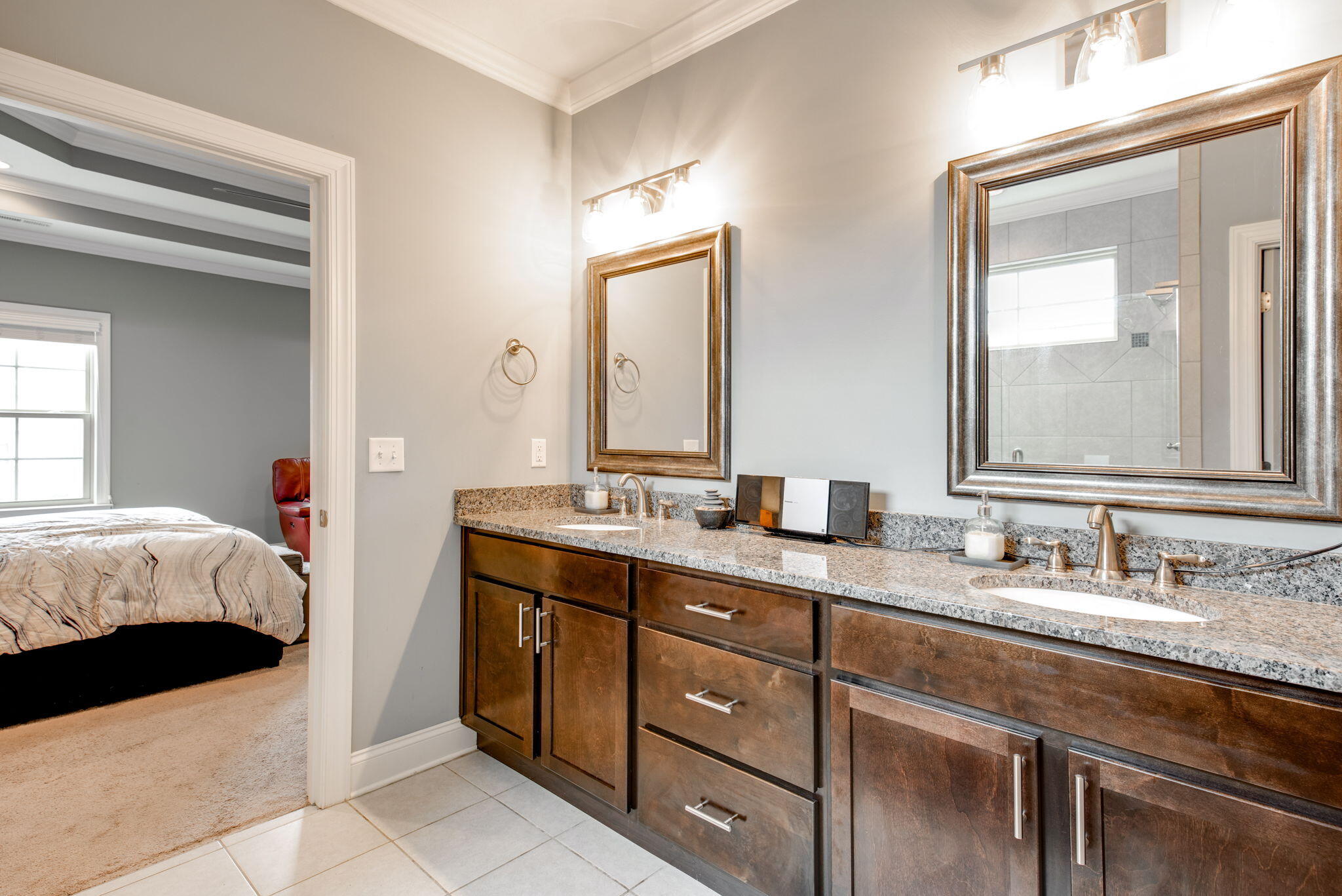 5637 Bungalow Circle