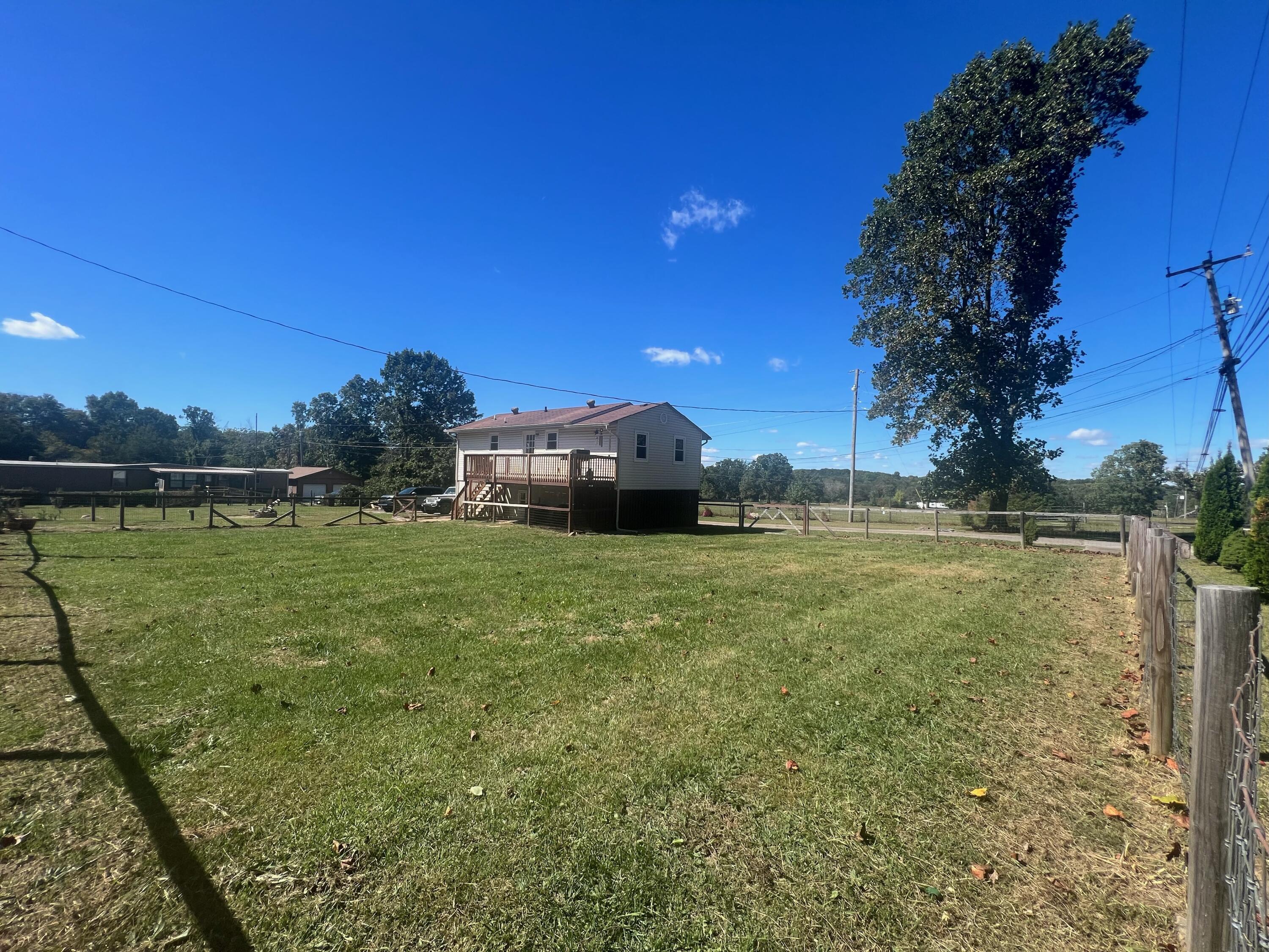 1616 Mowbray Pike