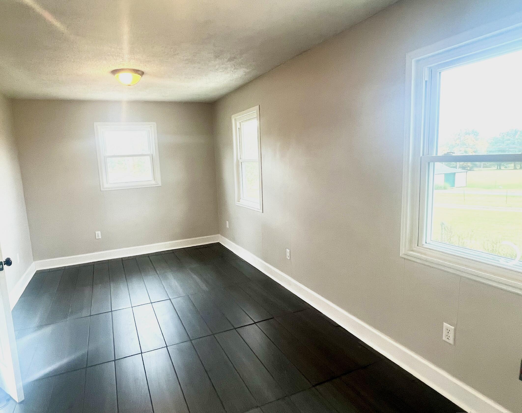 1616 Mowbray Pike