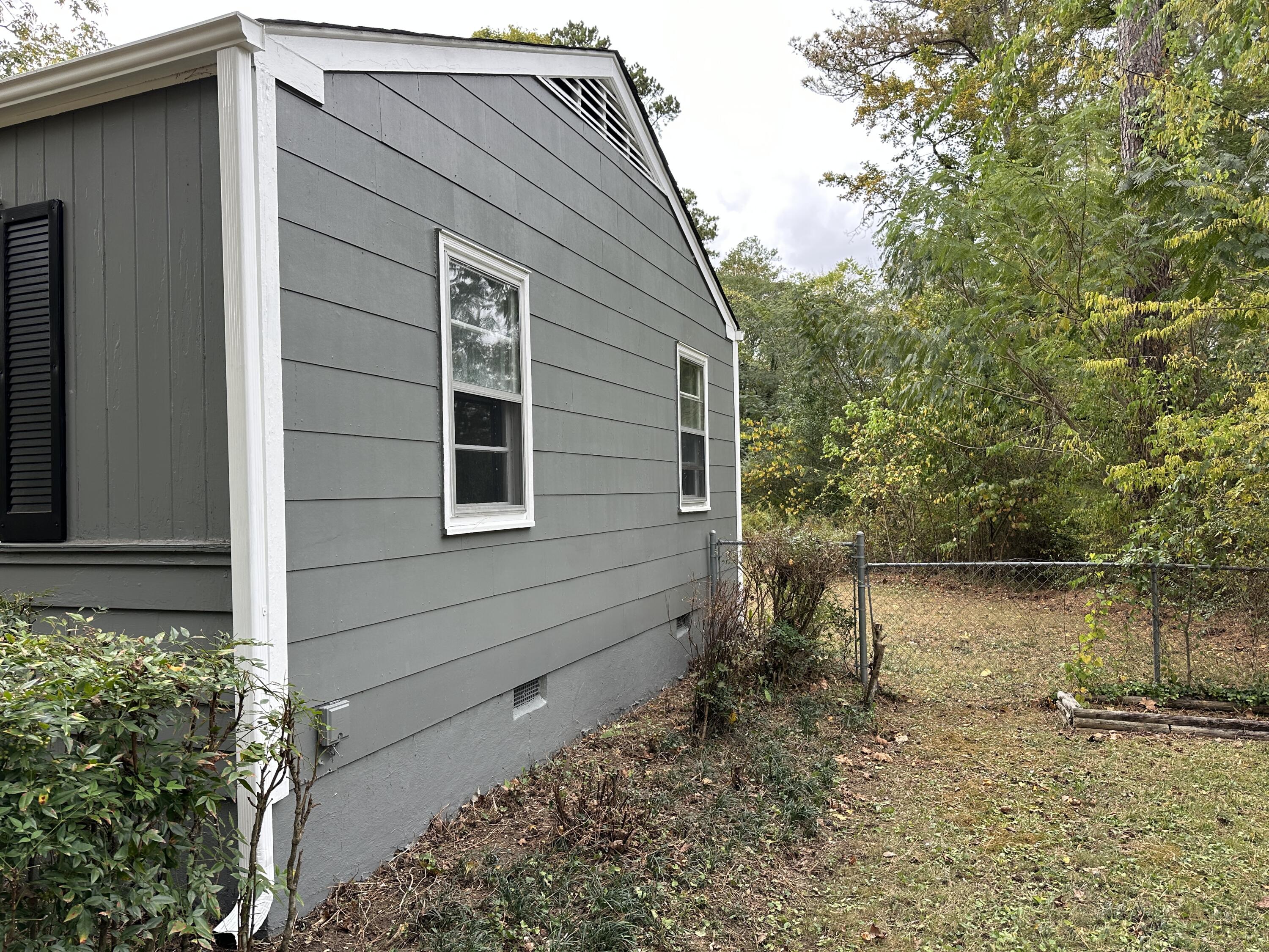 939 Julian Road