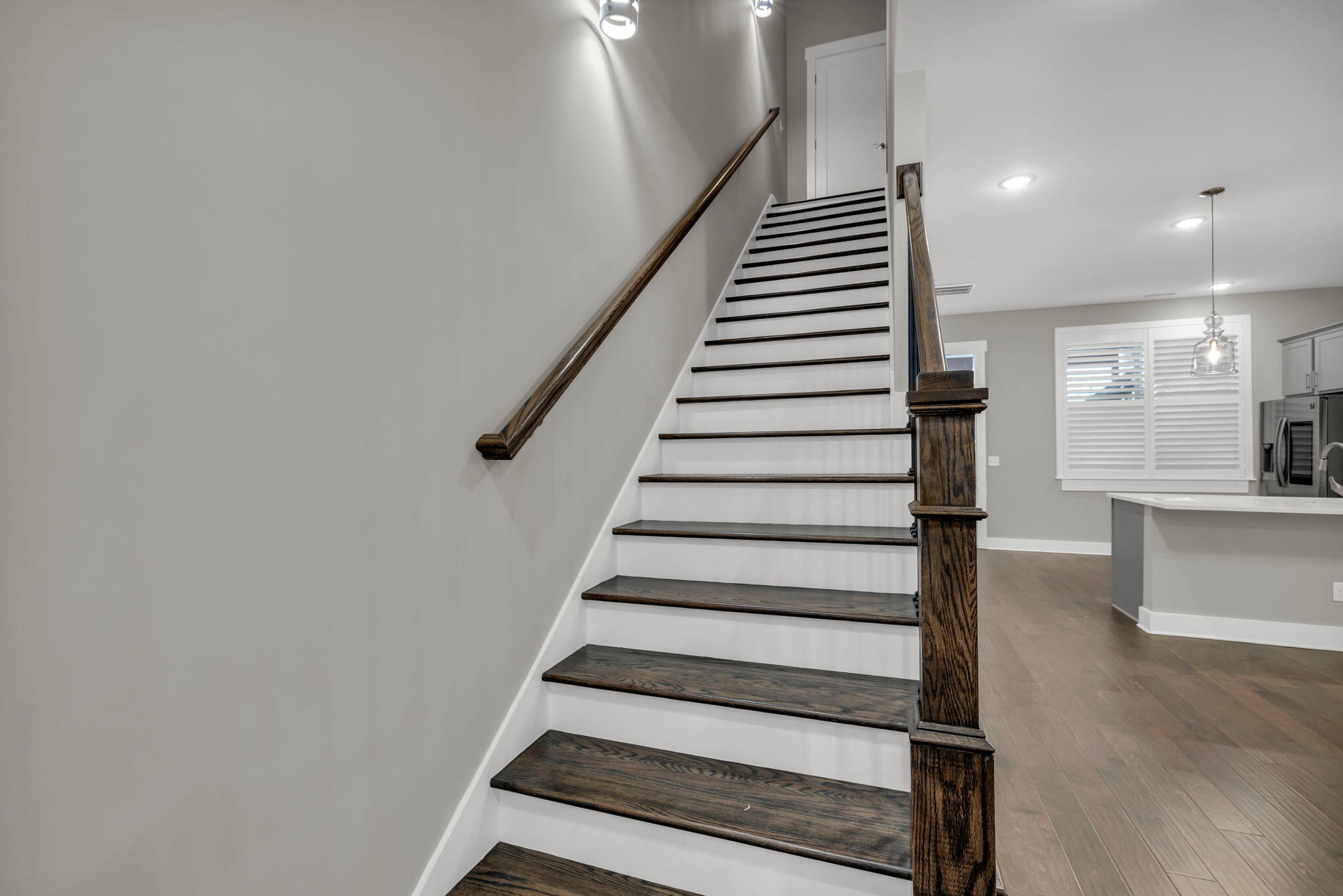 1408 Slayton Street, 6