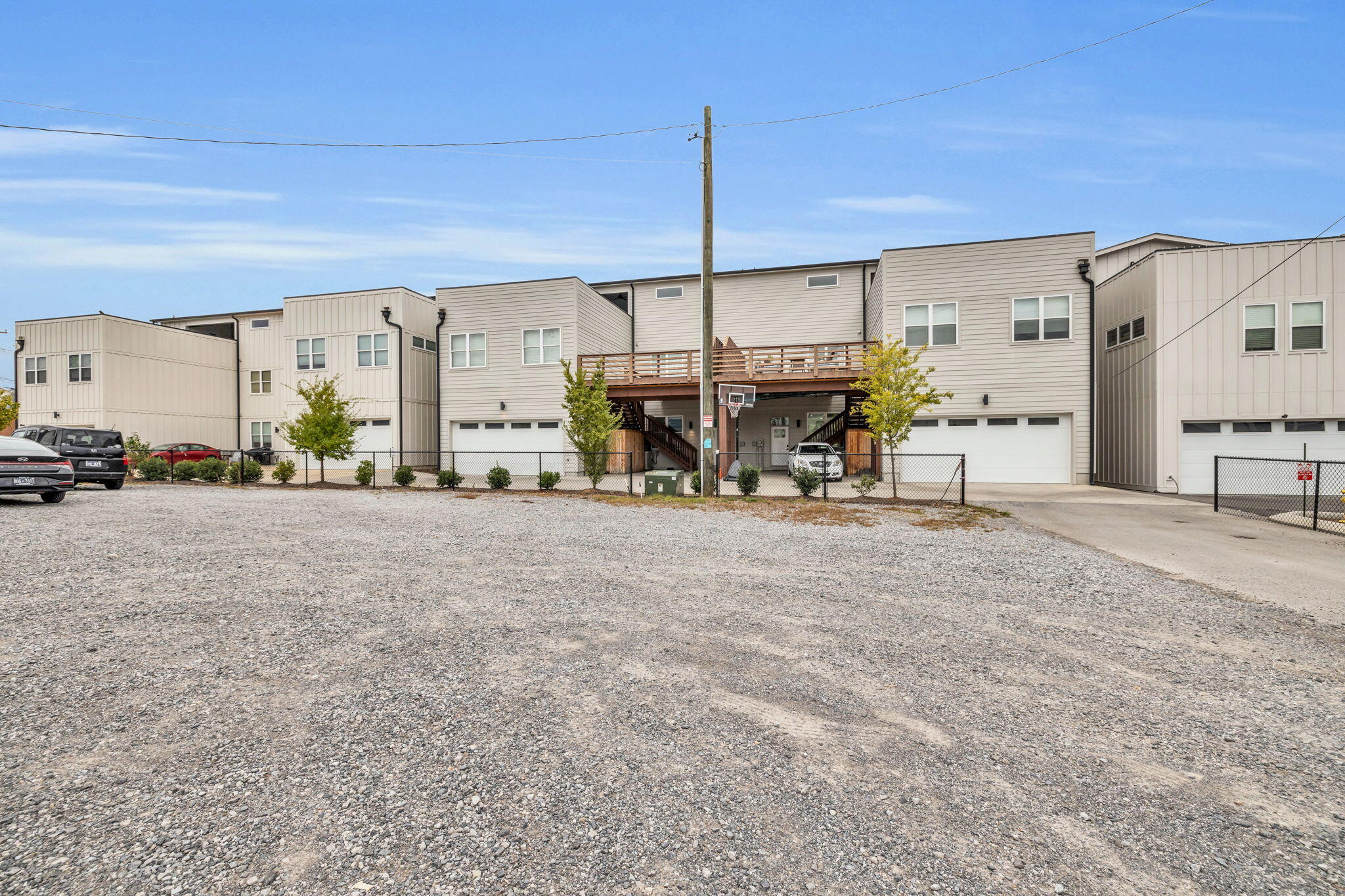 1408 Slayton Street, 6