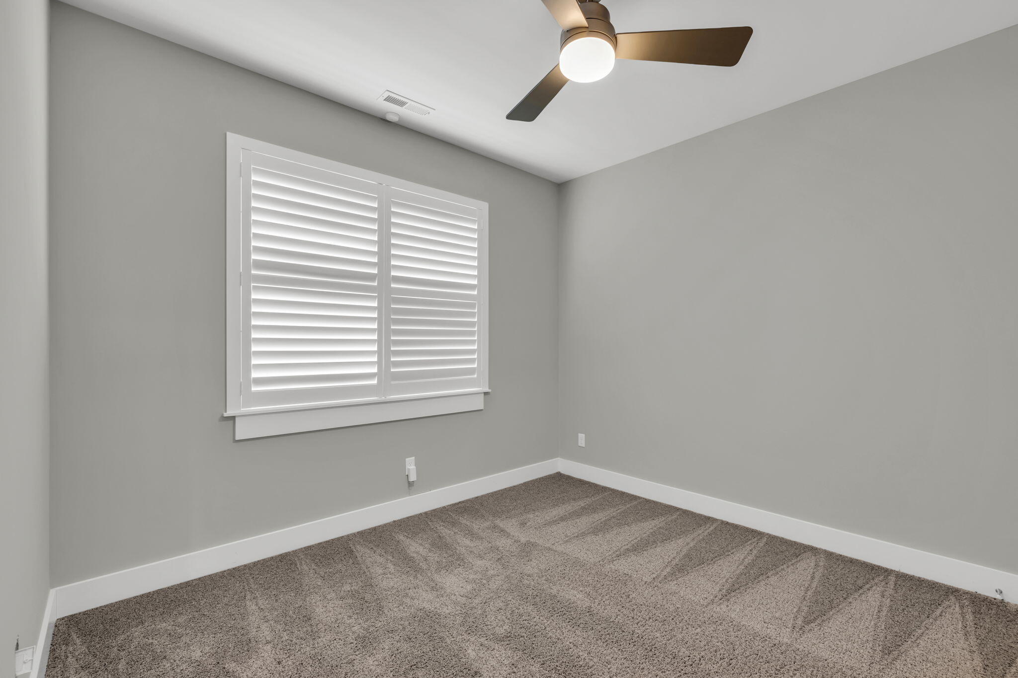 1408 Slayton Street, 6