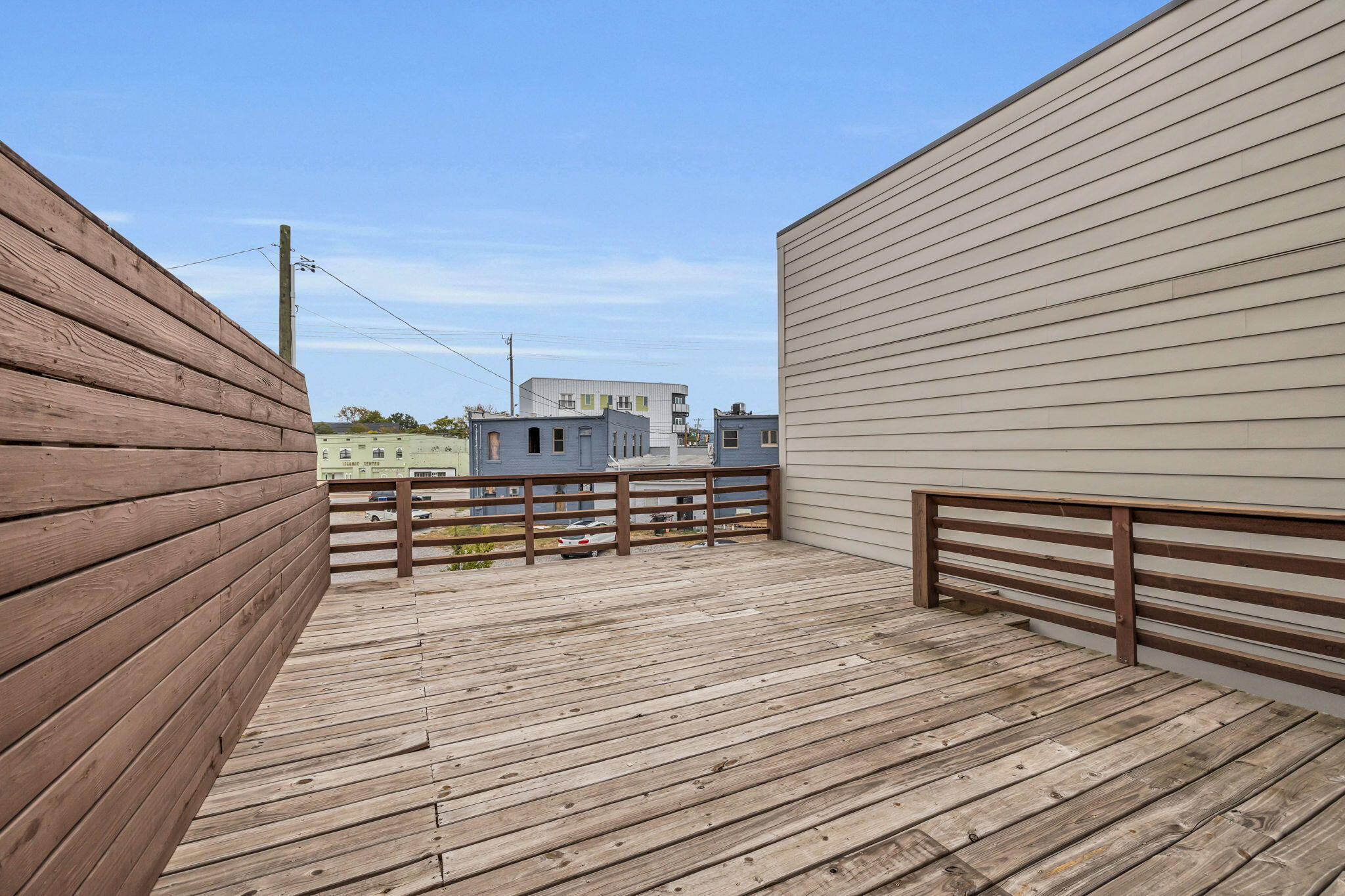 1408 Slayton Street, 6