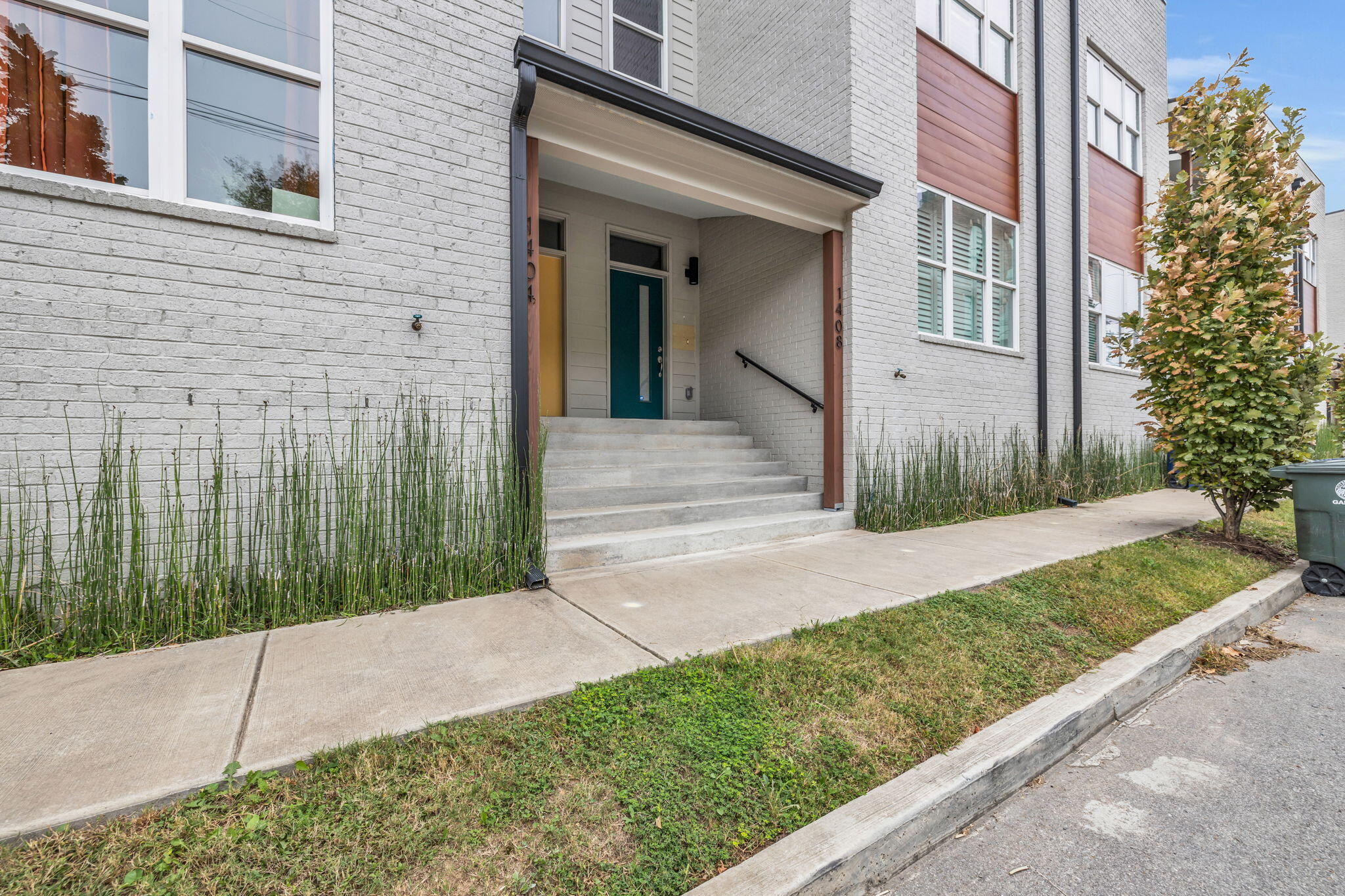 1408 Slayton Street, 6