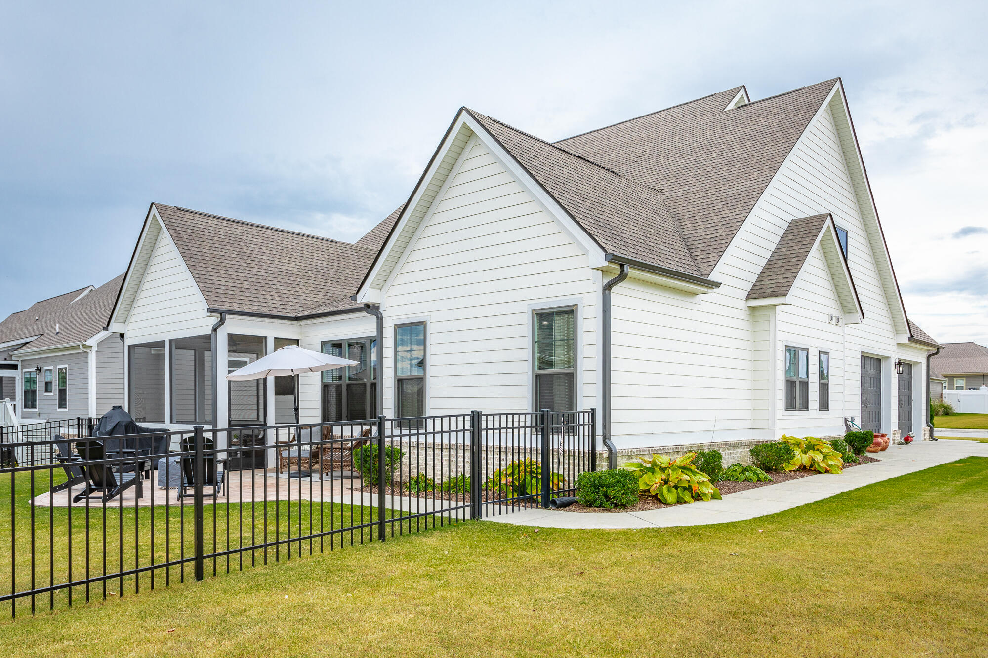 8 Myrtle Oak Way
