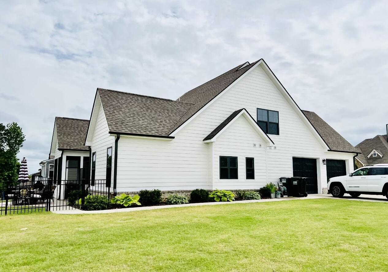 8 Myrtle Oak Way