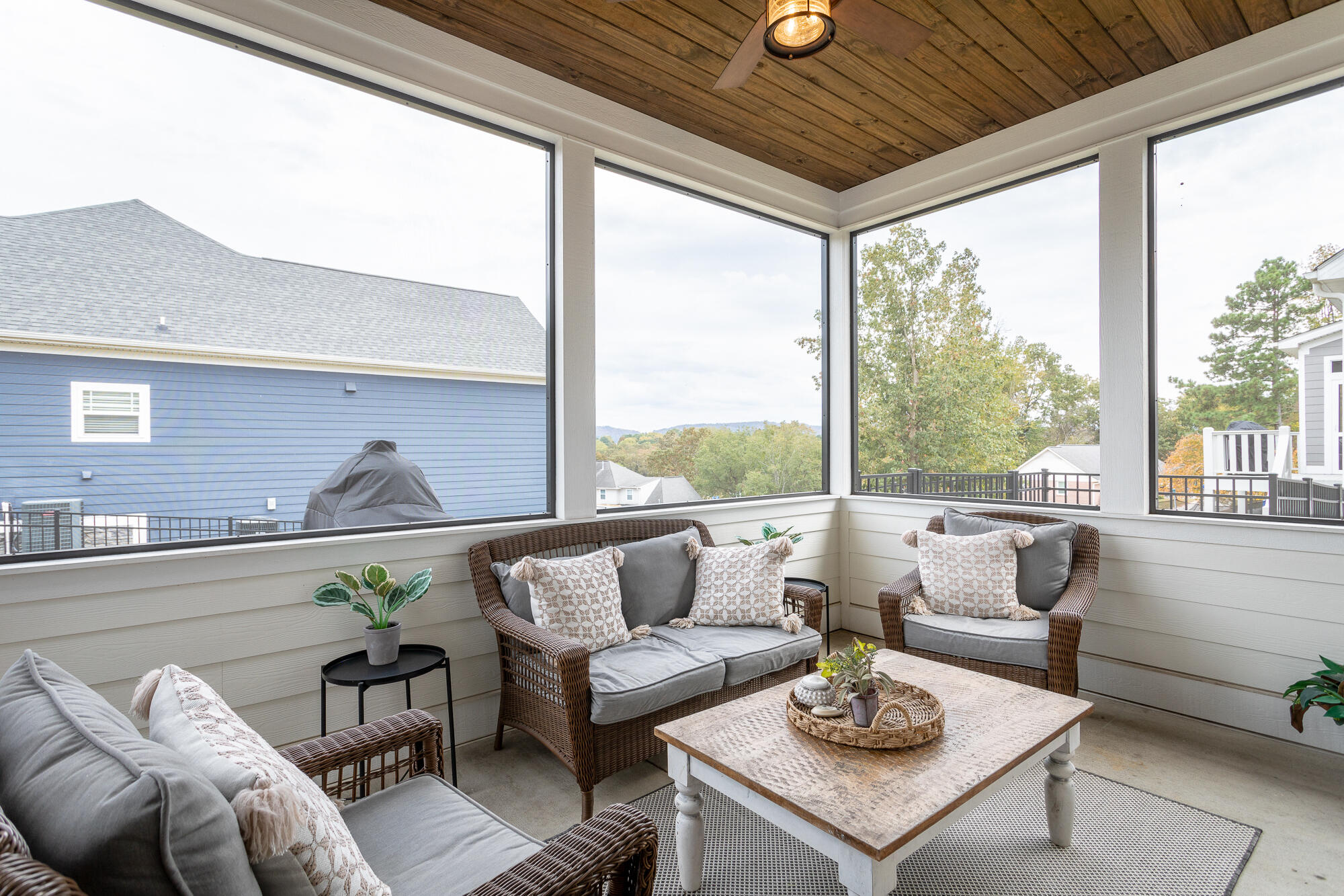 8 Myrtle Oak Way
