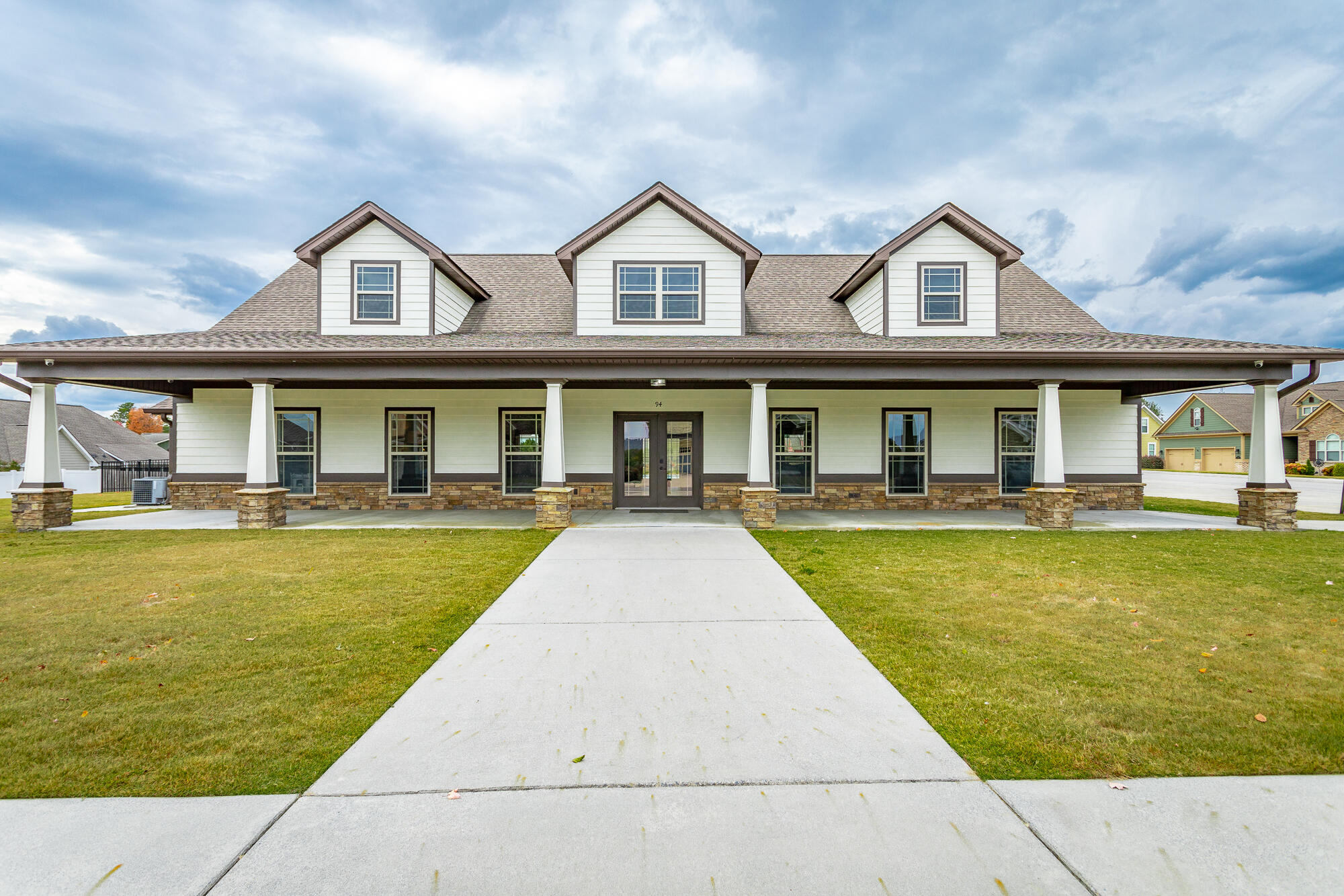 8 Myrtle Oak Way