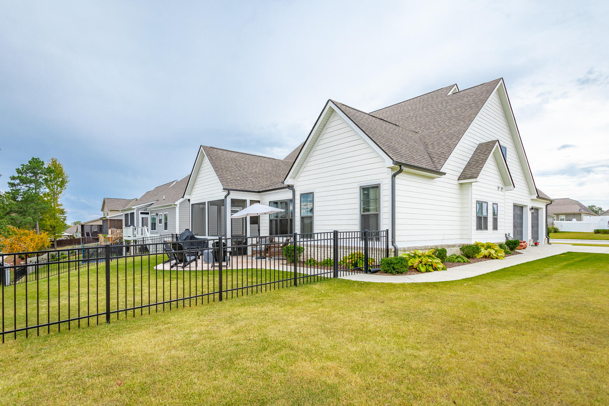 8 Myrtle Oak Way