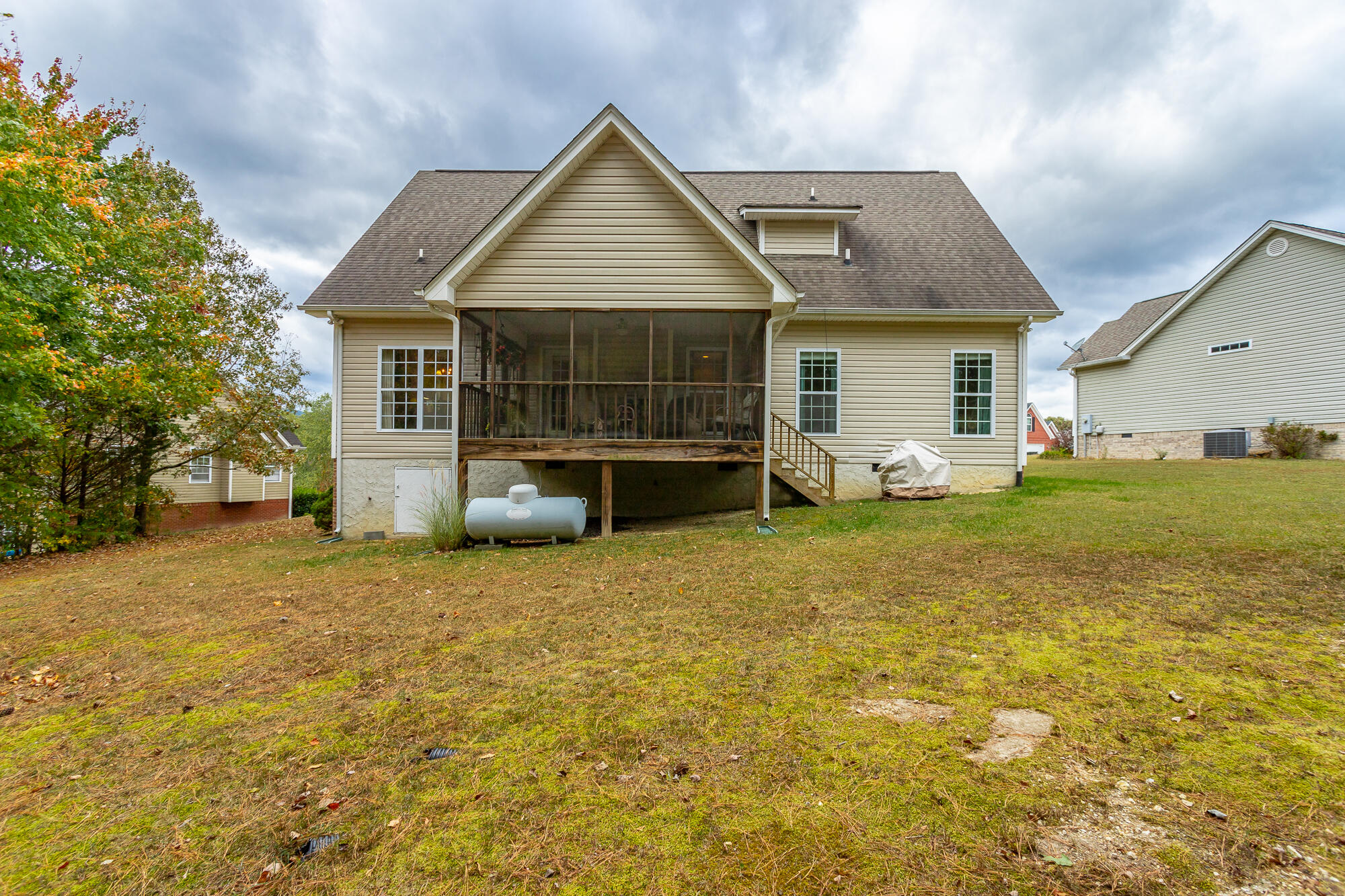 363 Hidden Oaks Drive