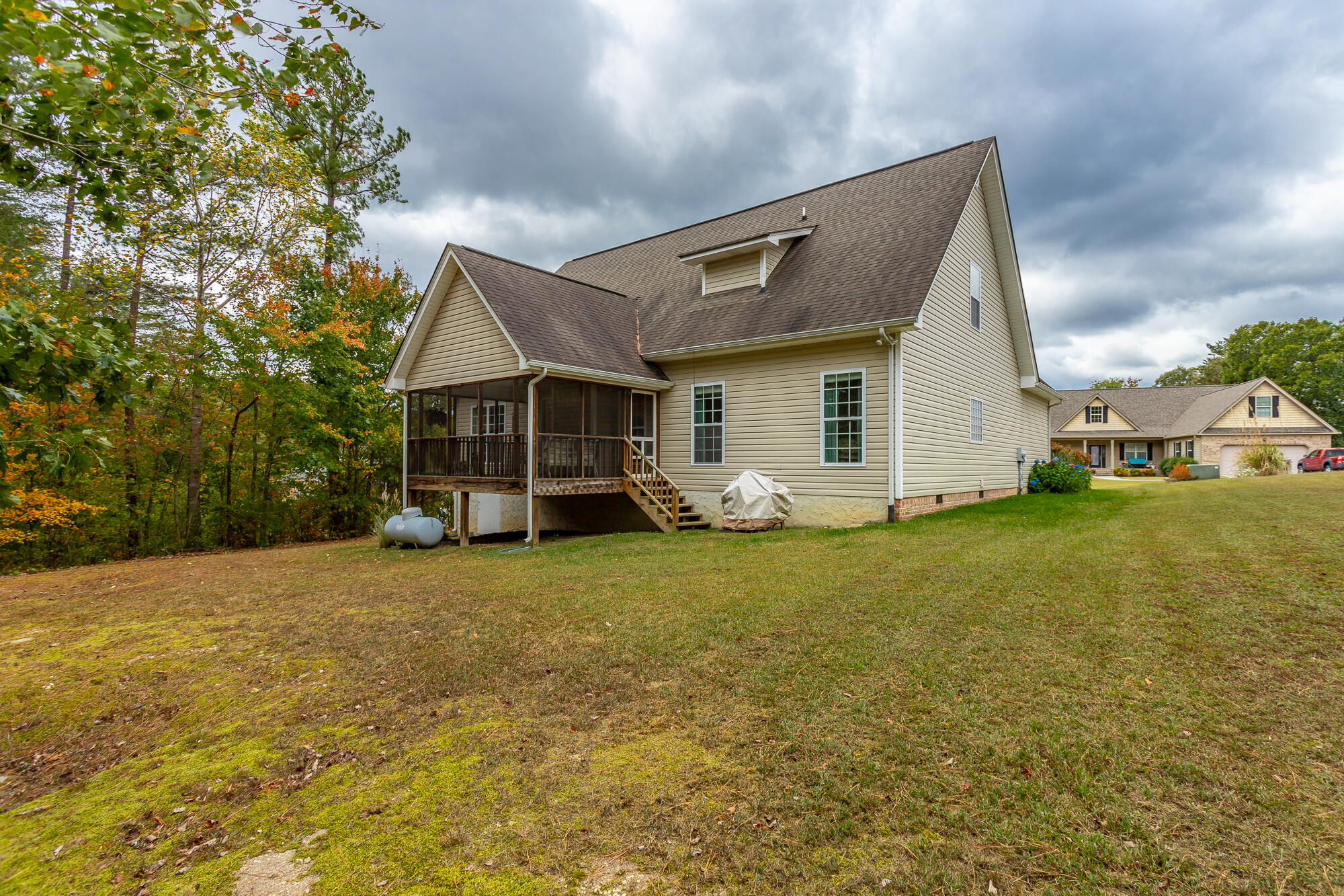 363 Hidden Oaks Drive