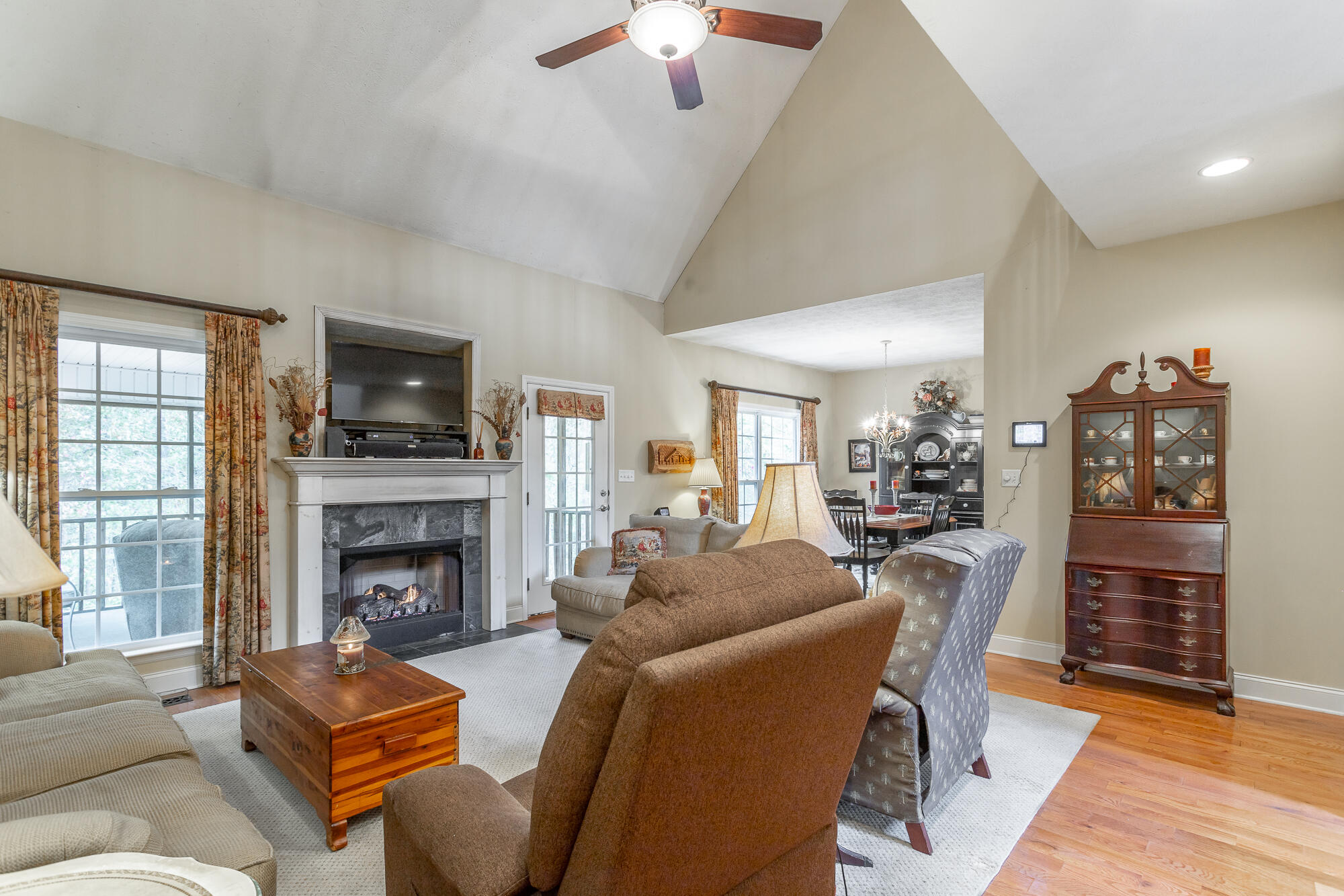 363 Hidden Oaks Drive