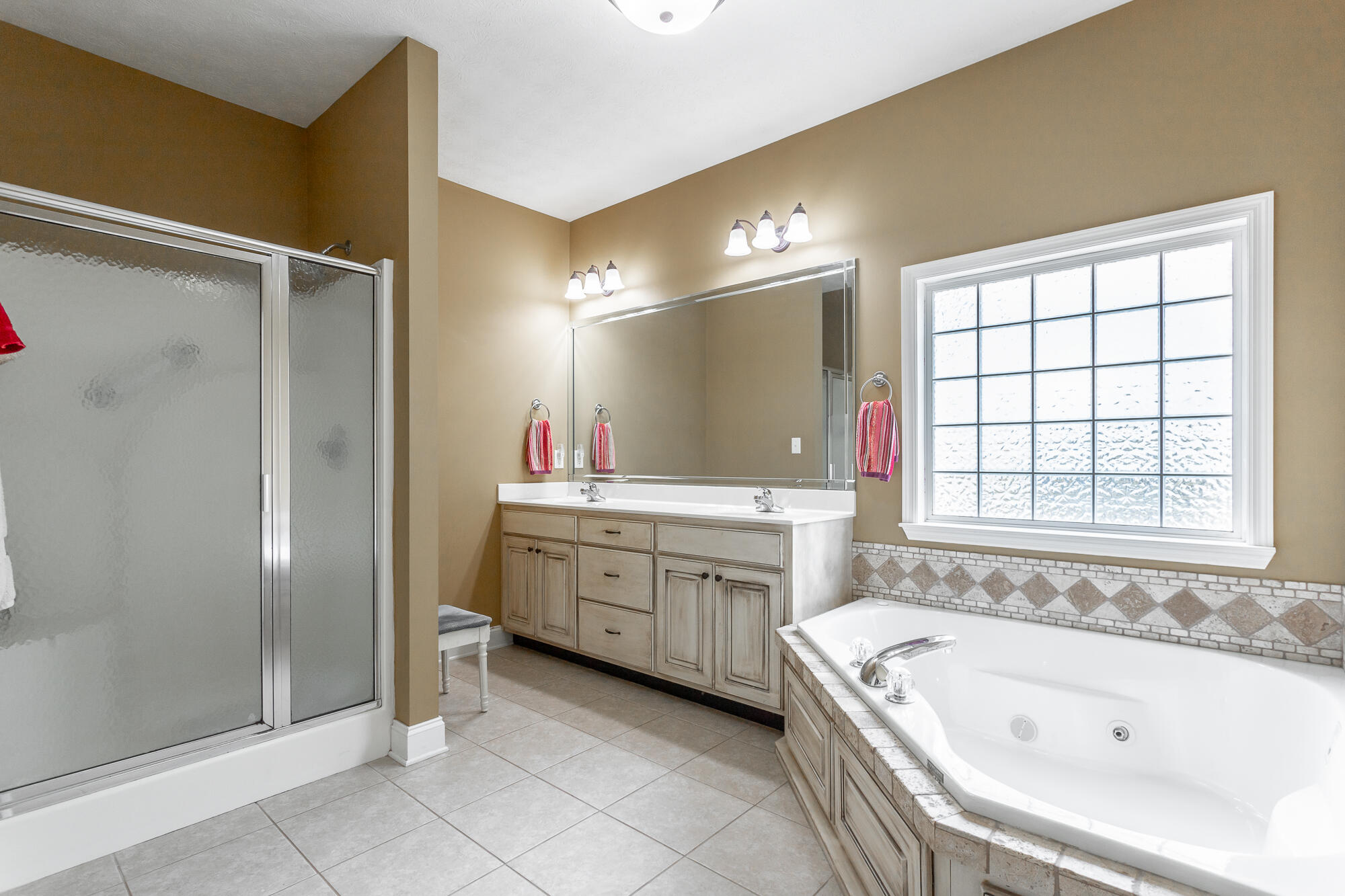 363 Hidden Oaks Drive