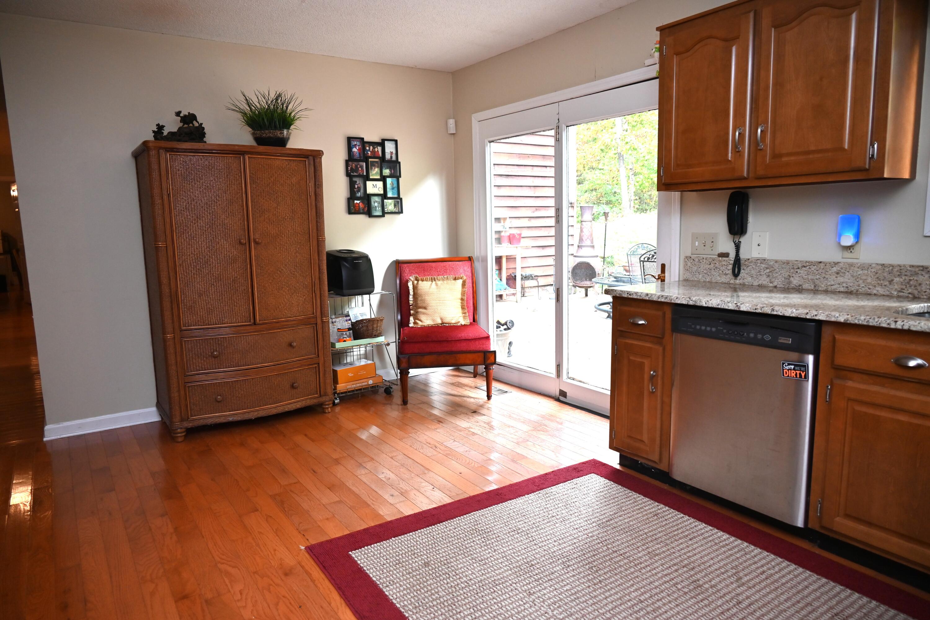 9426 Houston Lane