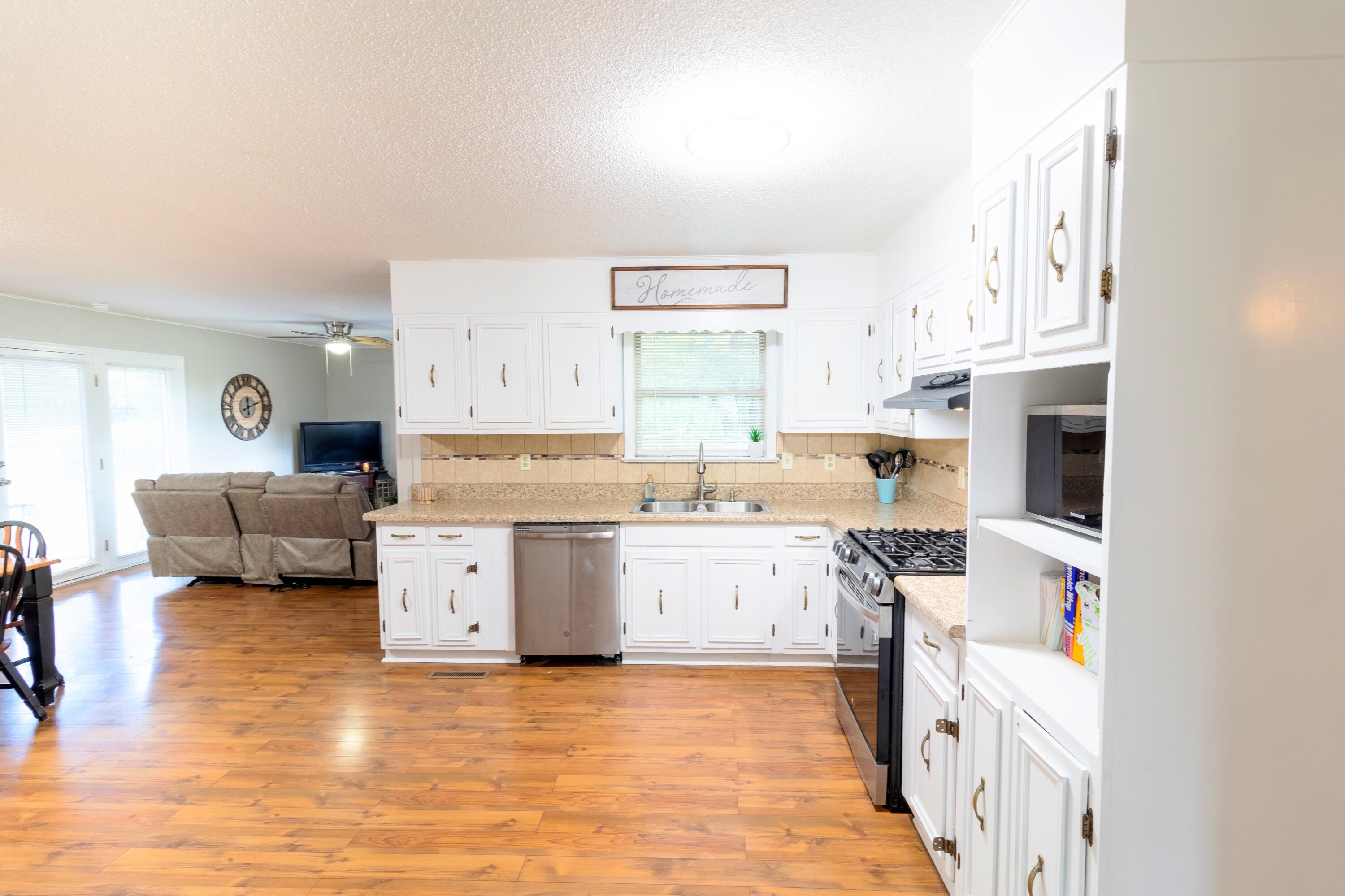 121 Hamel Drive