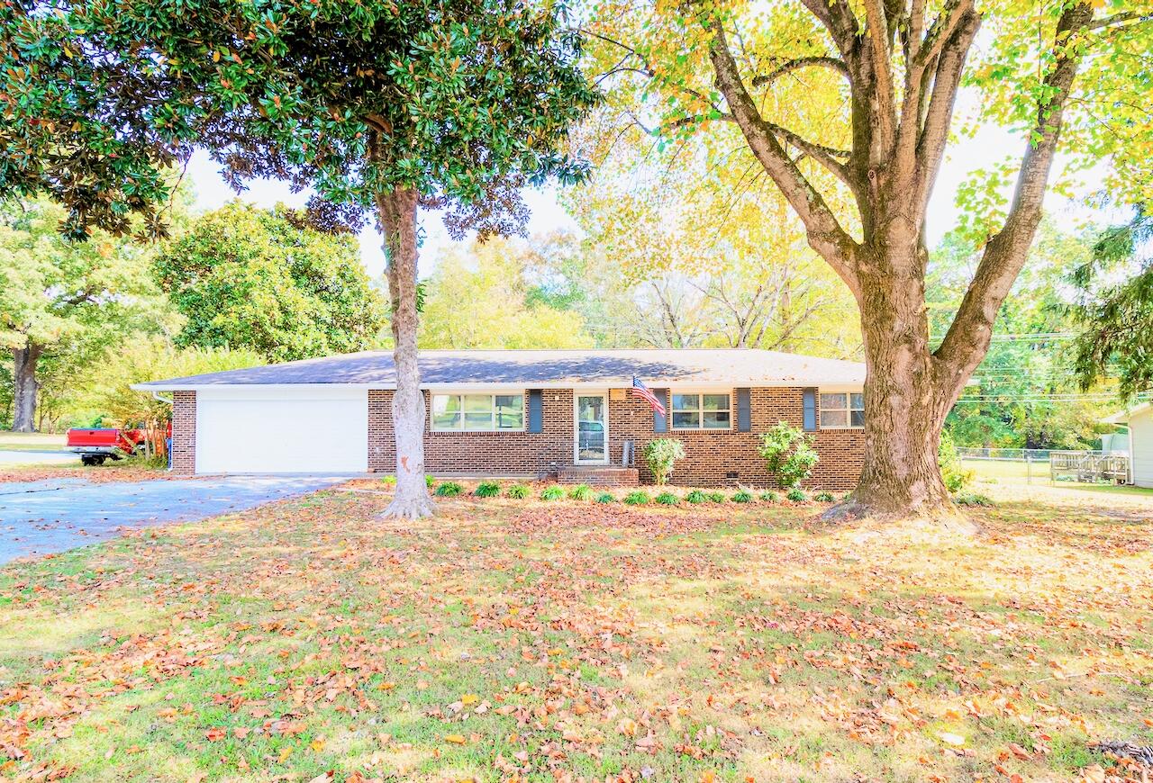 121 Hamel Drive