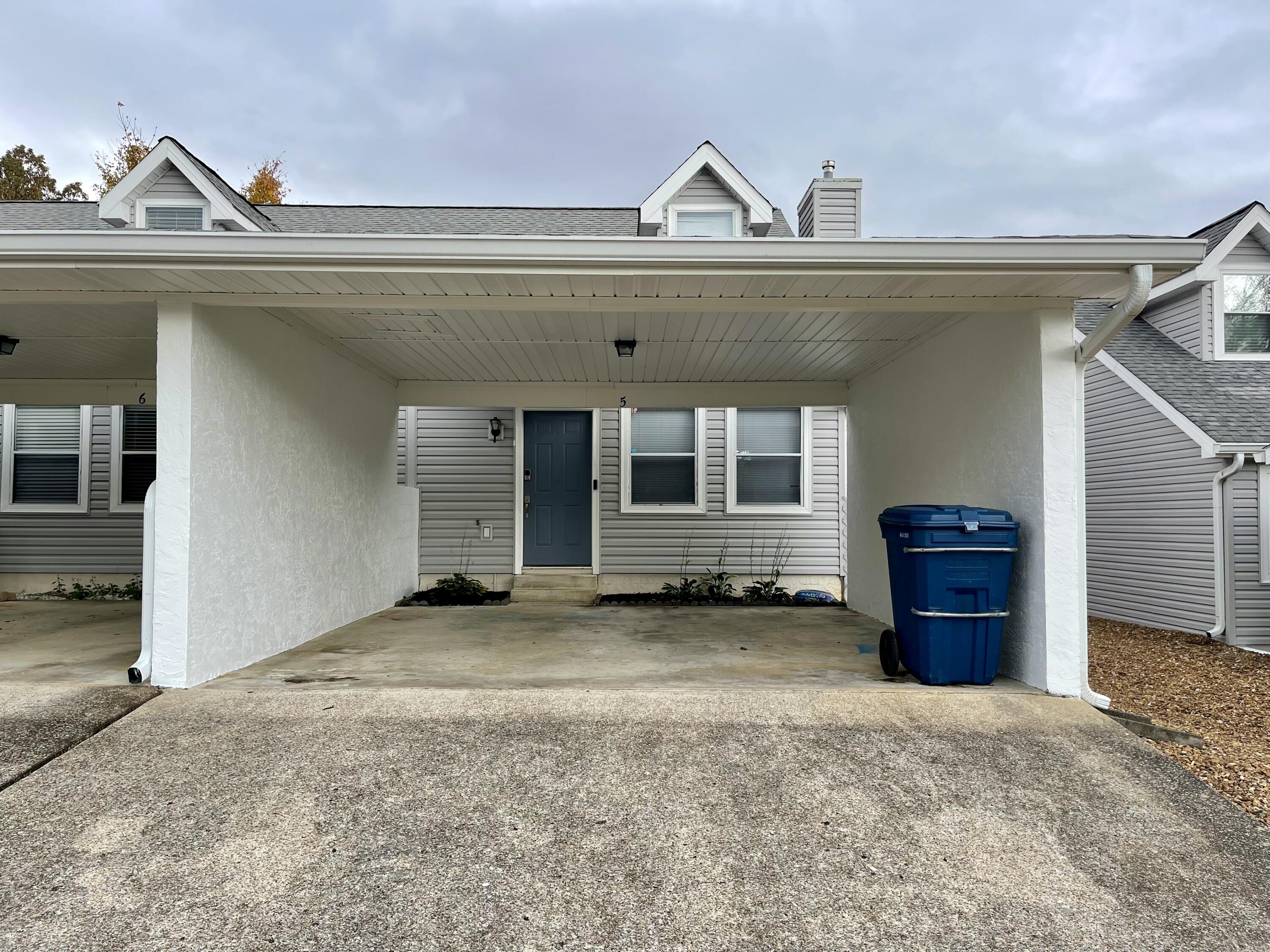 326 W Midvale Avenue, 5