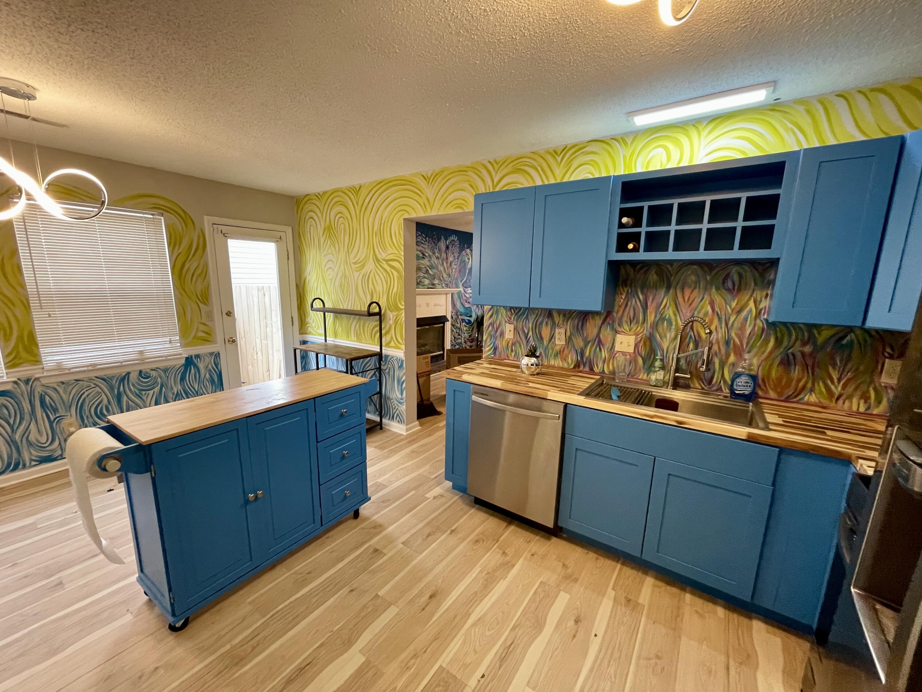 326 W Midvale Avenue, 5