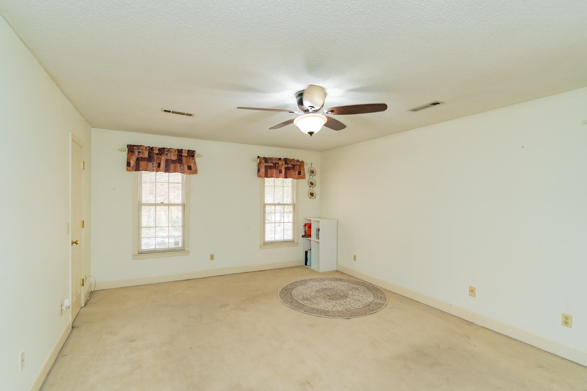 9218 Mountain Shadows Drive