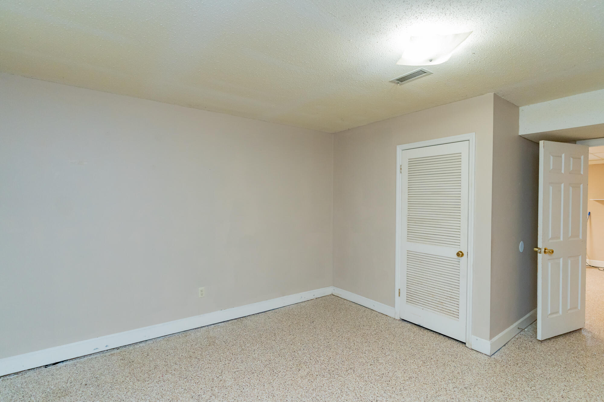 9218 Mountain Shadows Drive