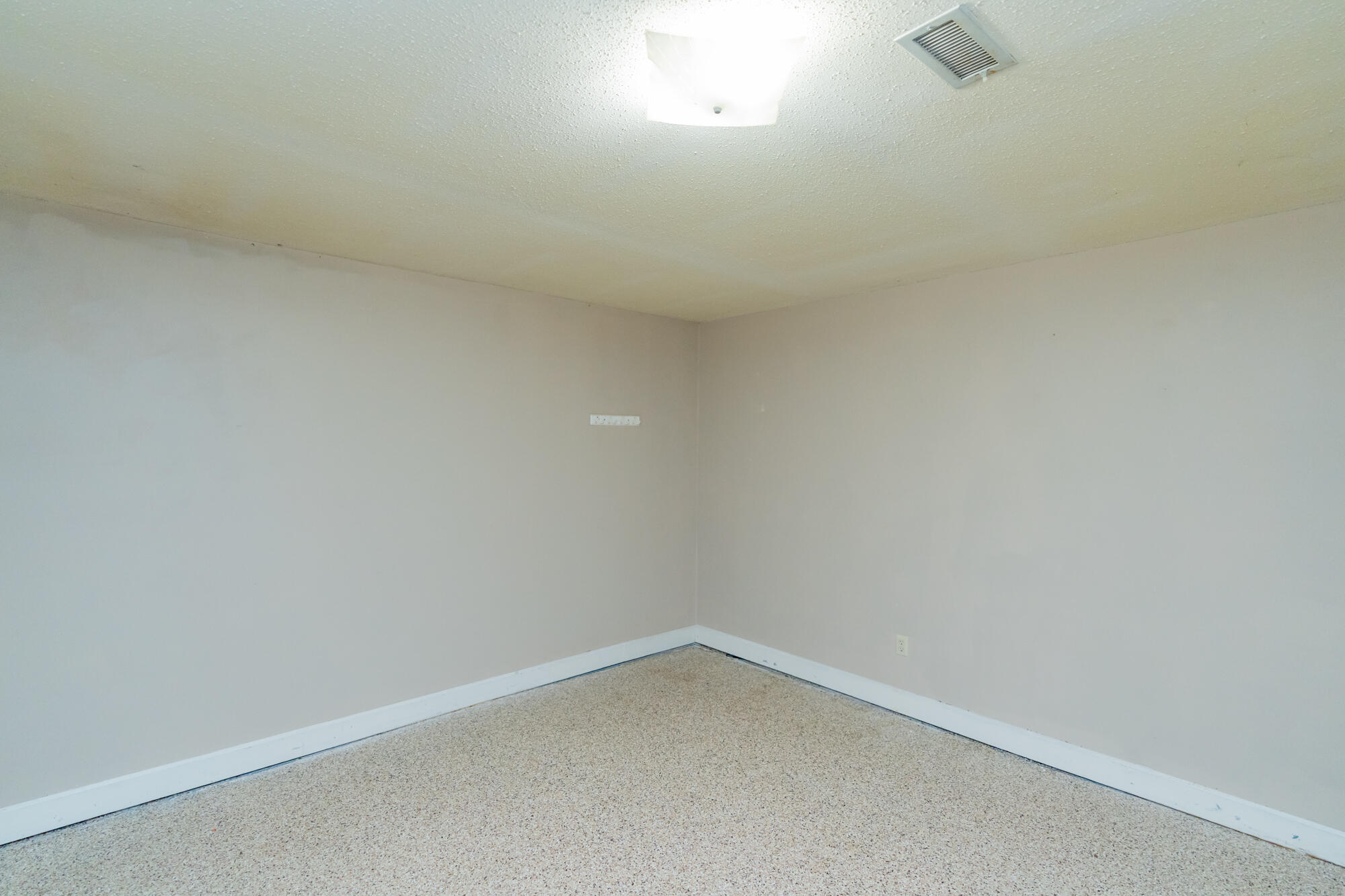 9218 Mountain Shadows Drive