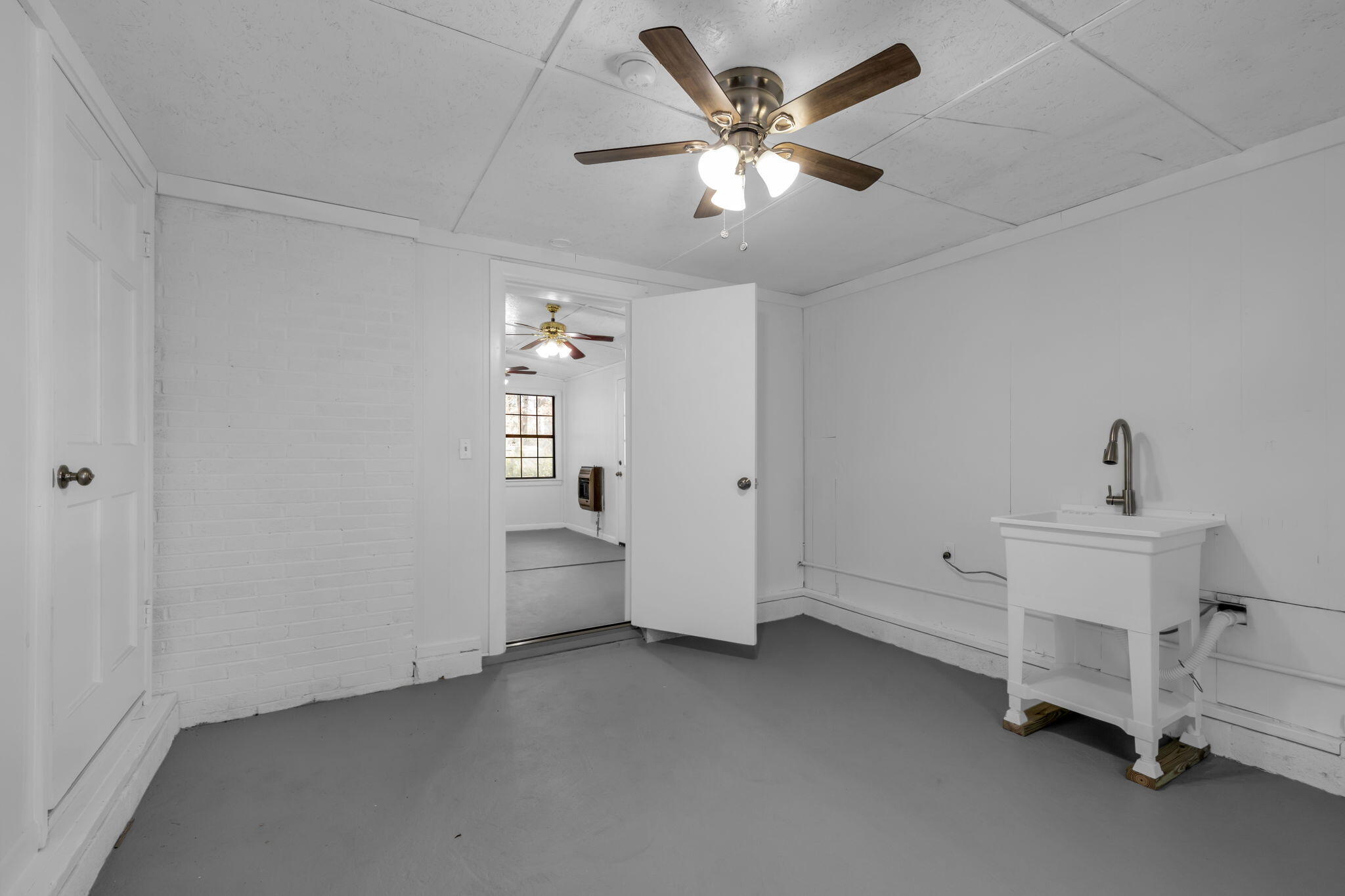 1127 Mcdonald Drive