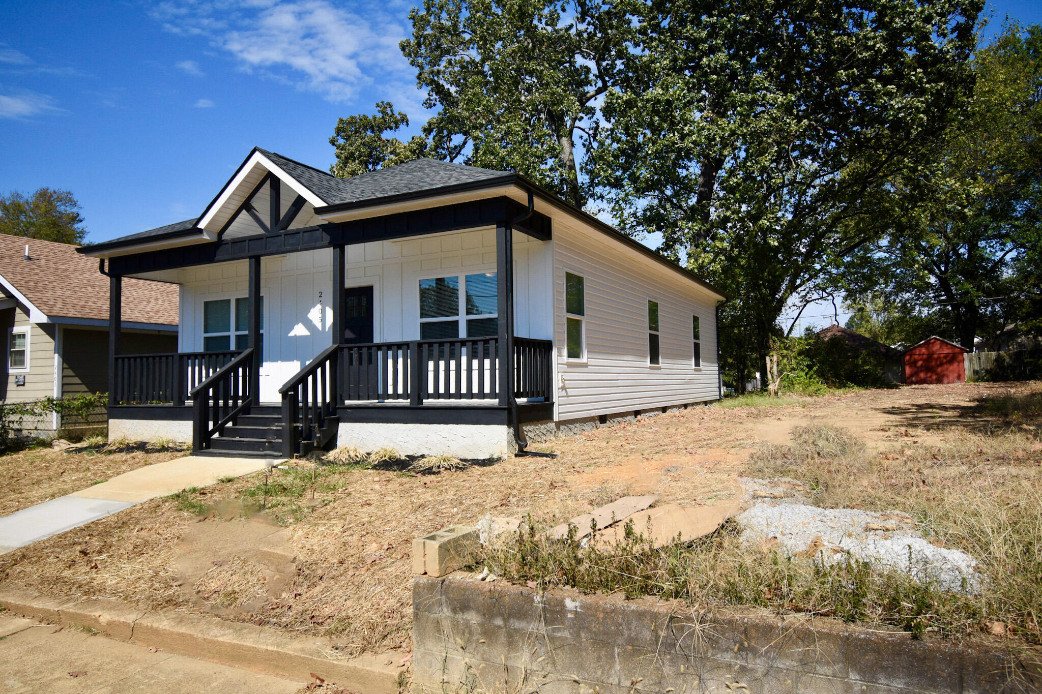 2405 Kirby Avenue