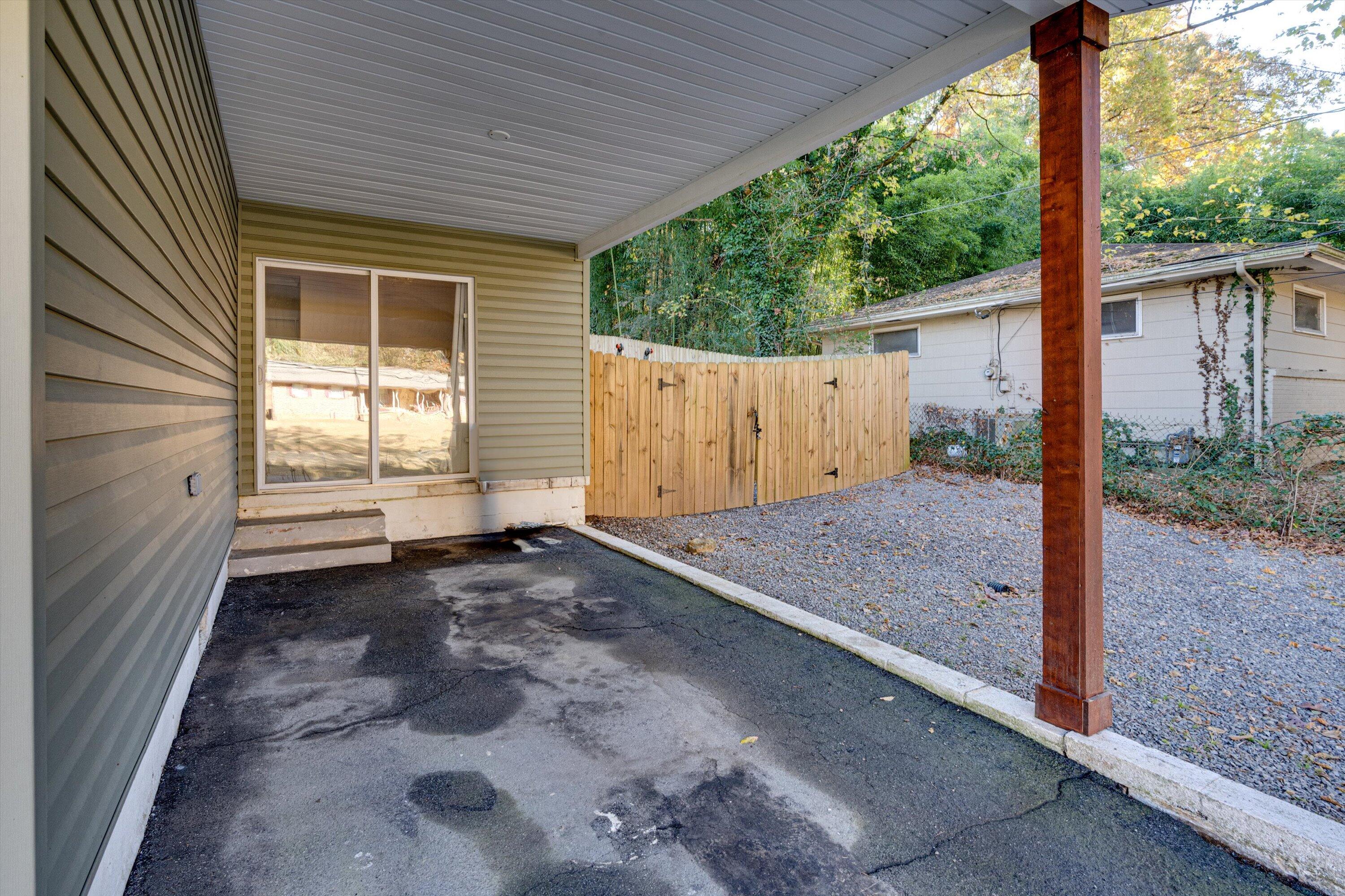 442 Lullwater Road