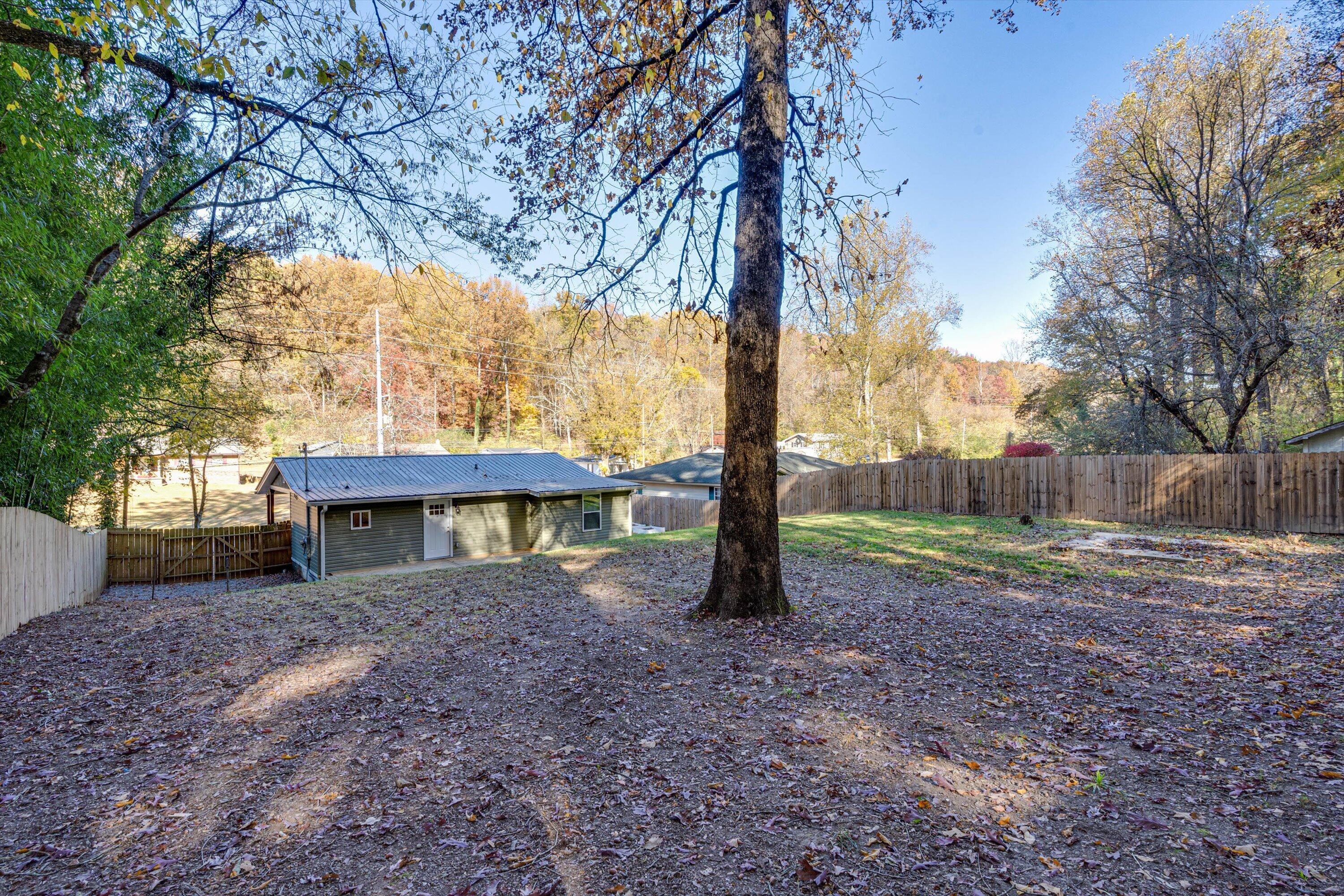 442 Lullwater Road