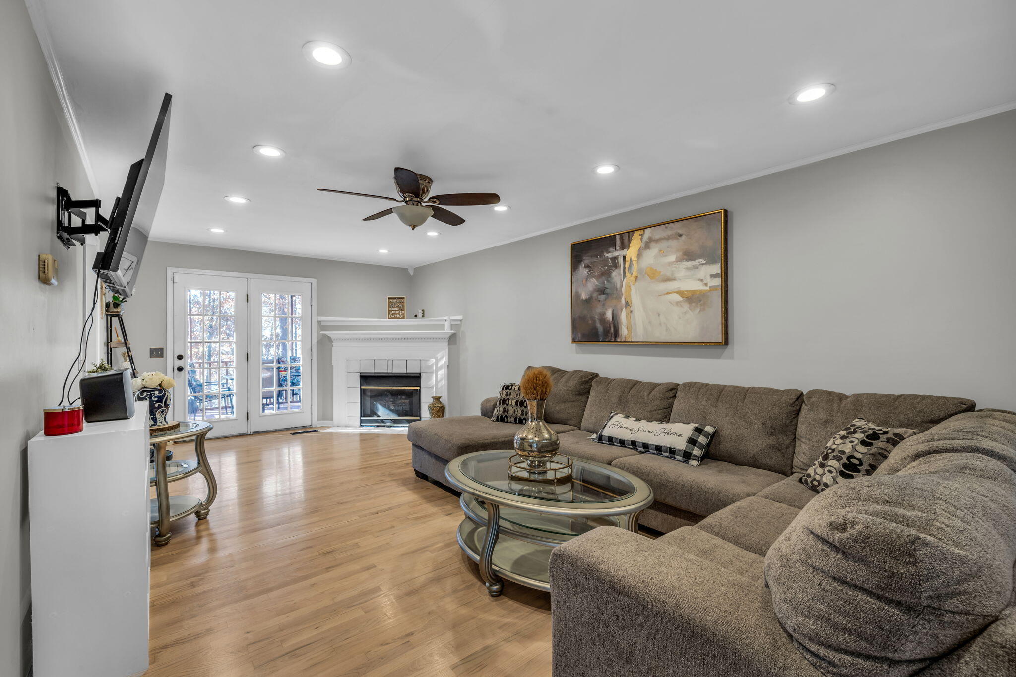 202 Cleo Circle