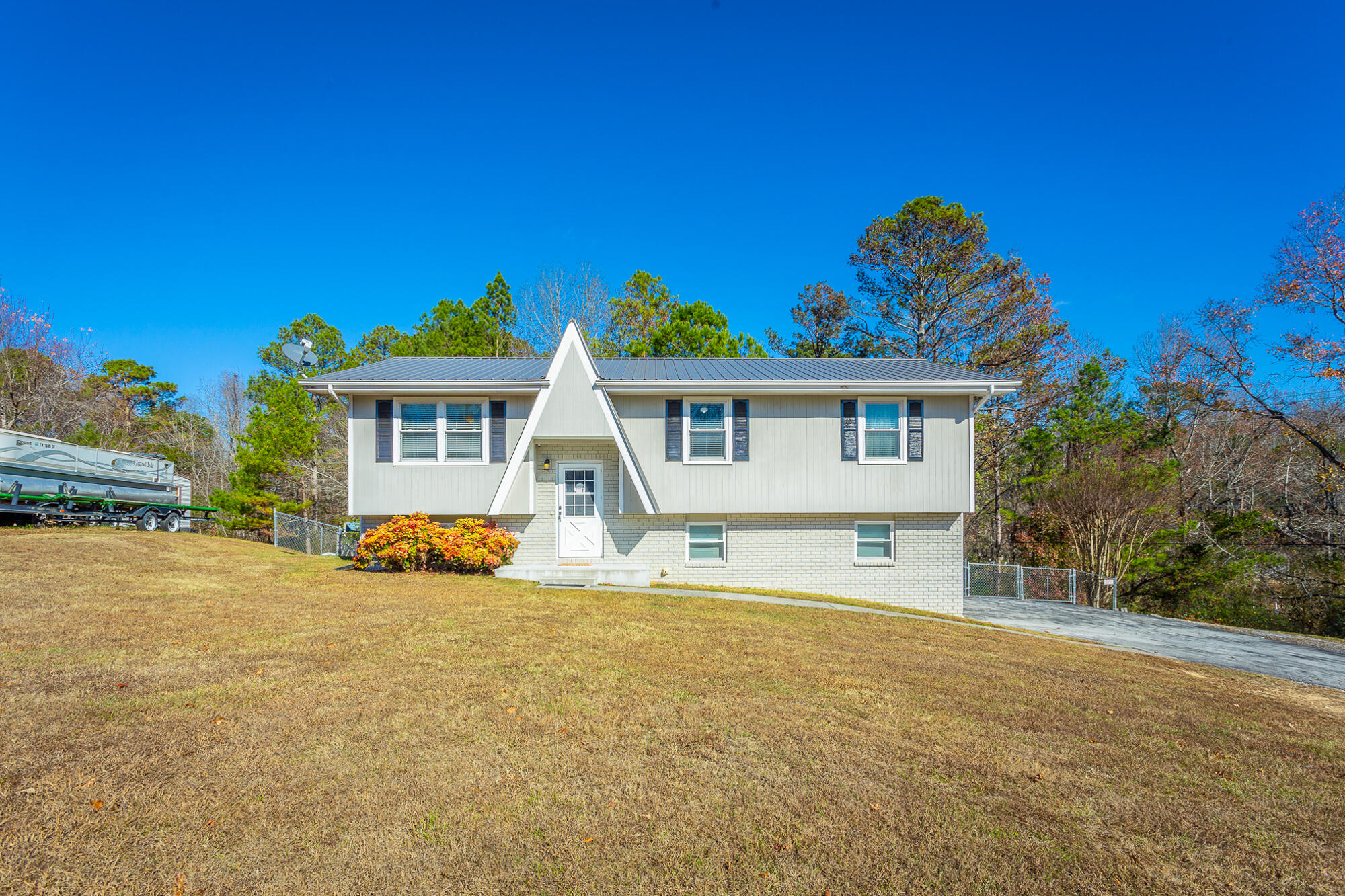 7119 Fine Lane
