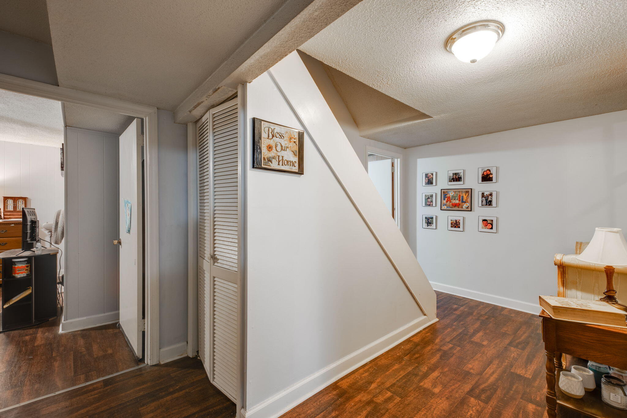 4715 Robinwood Drive