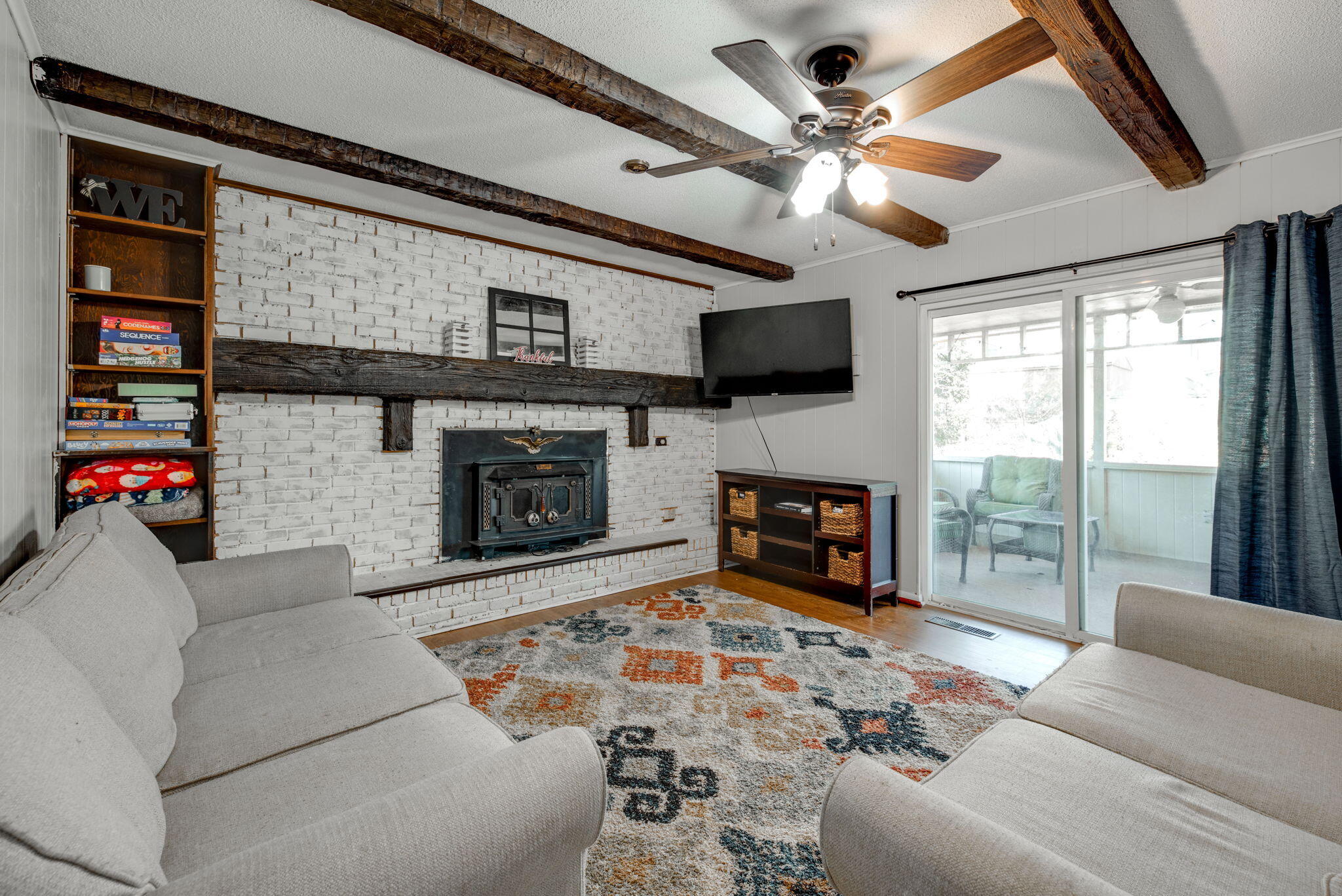 4715 Robinwood Drive