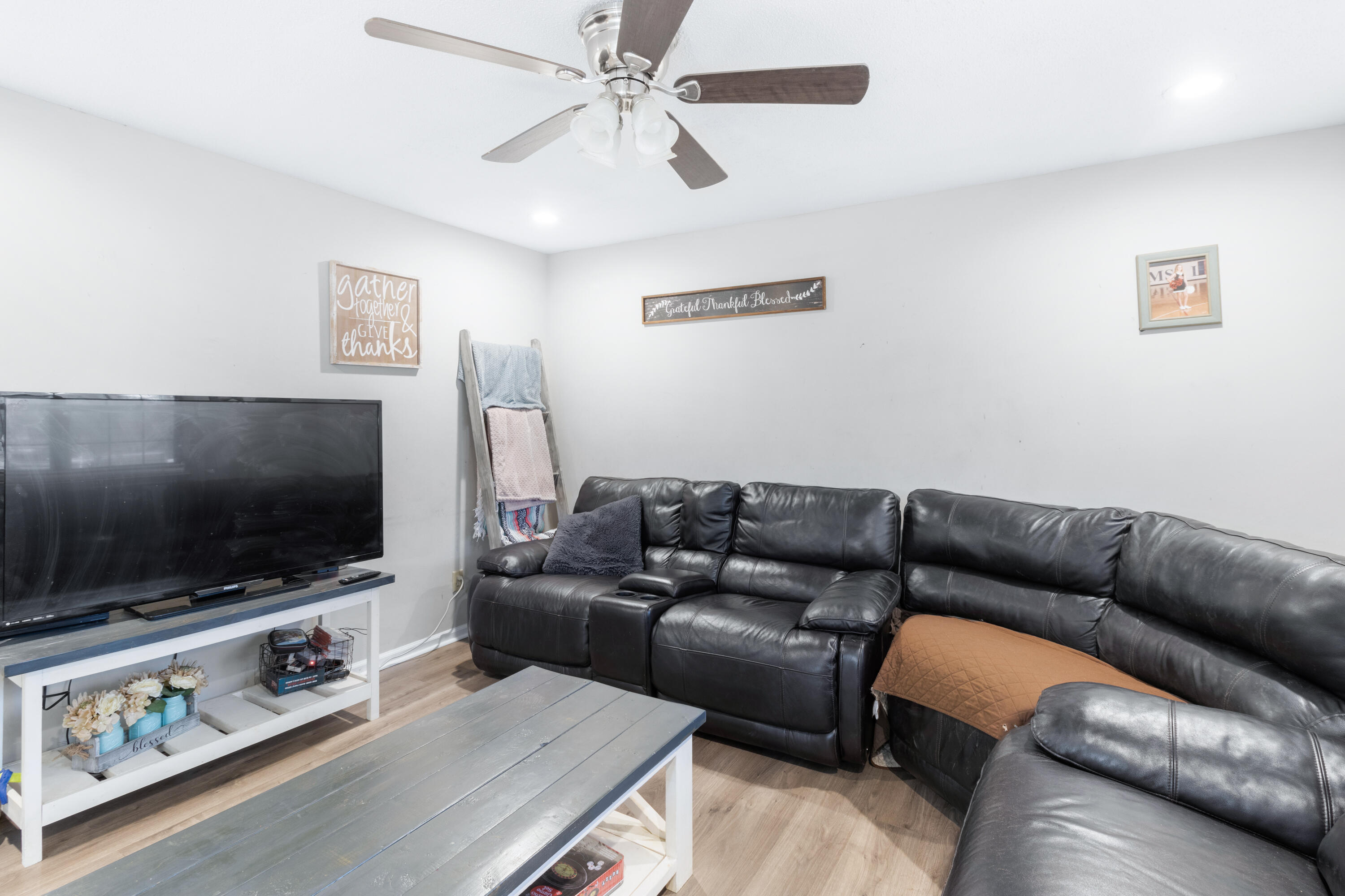 6 Dogwood Drive