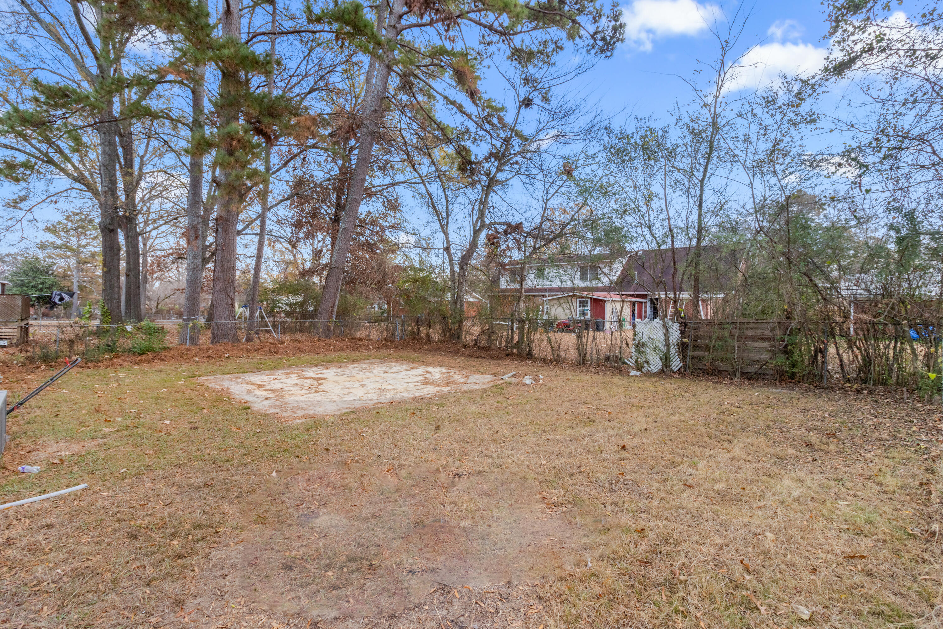 6 Dogwood Drive