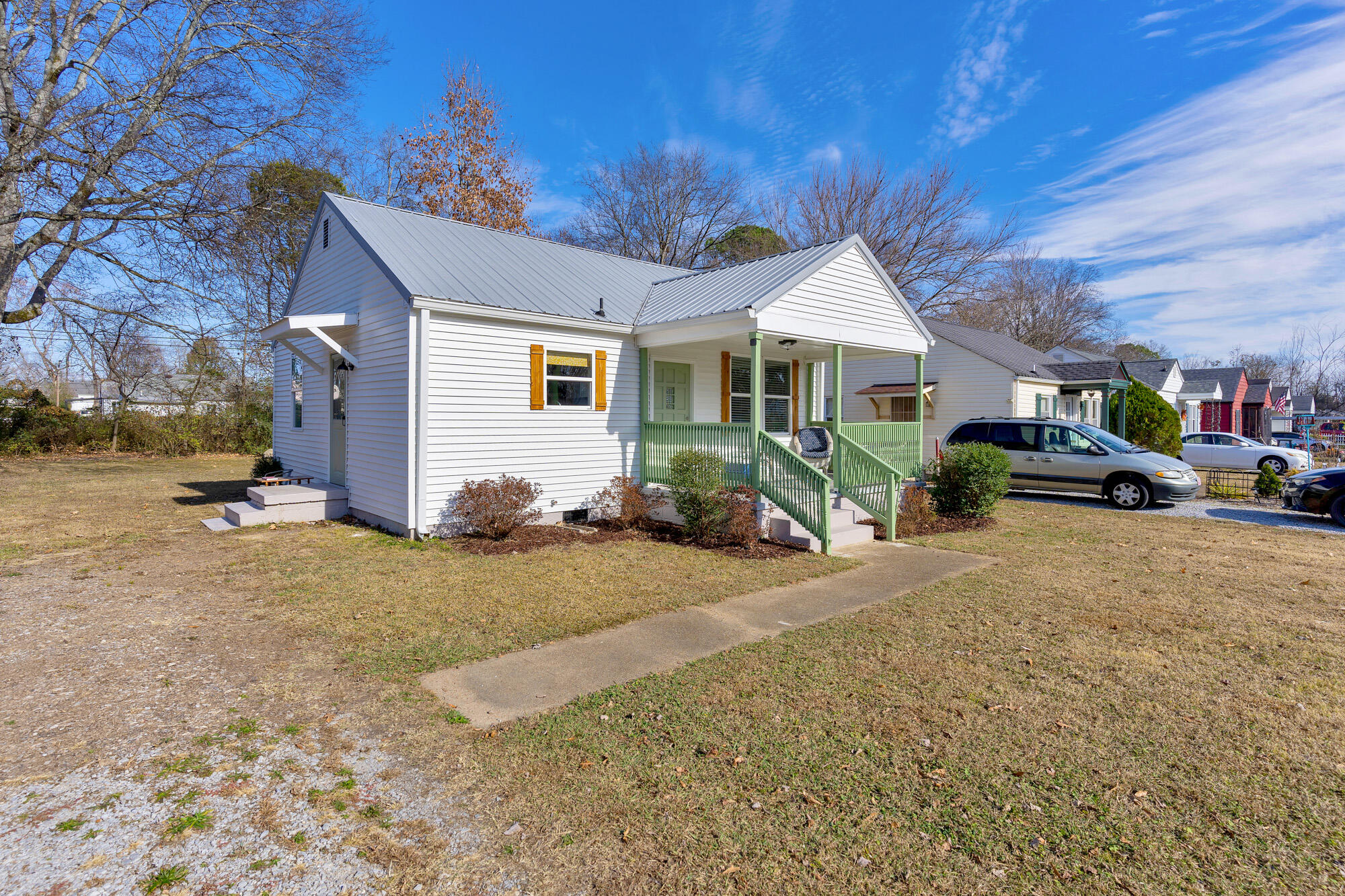 4915 Cameron Lane