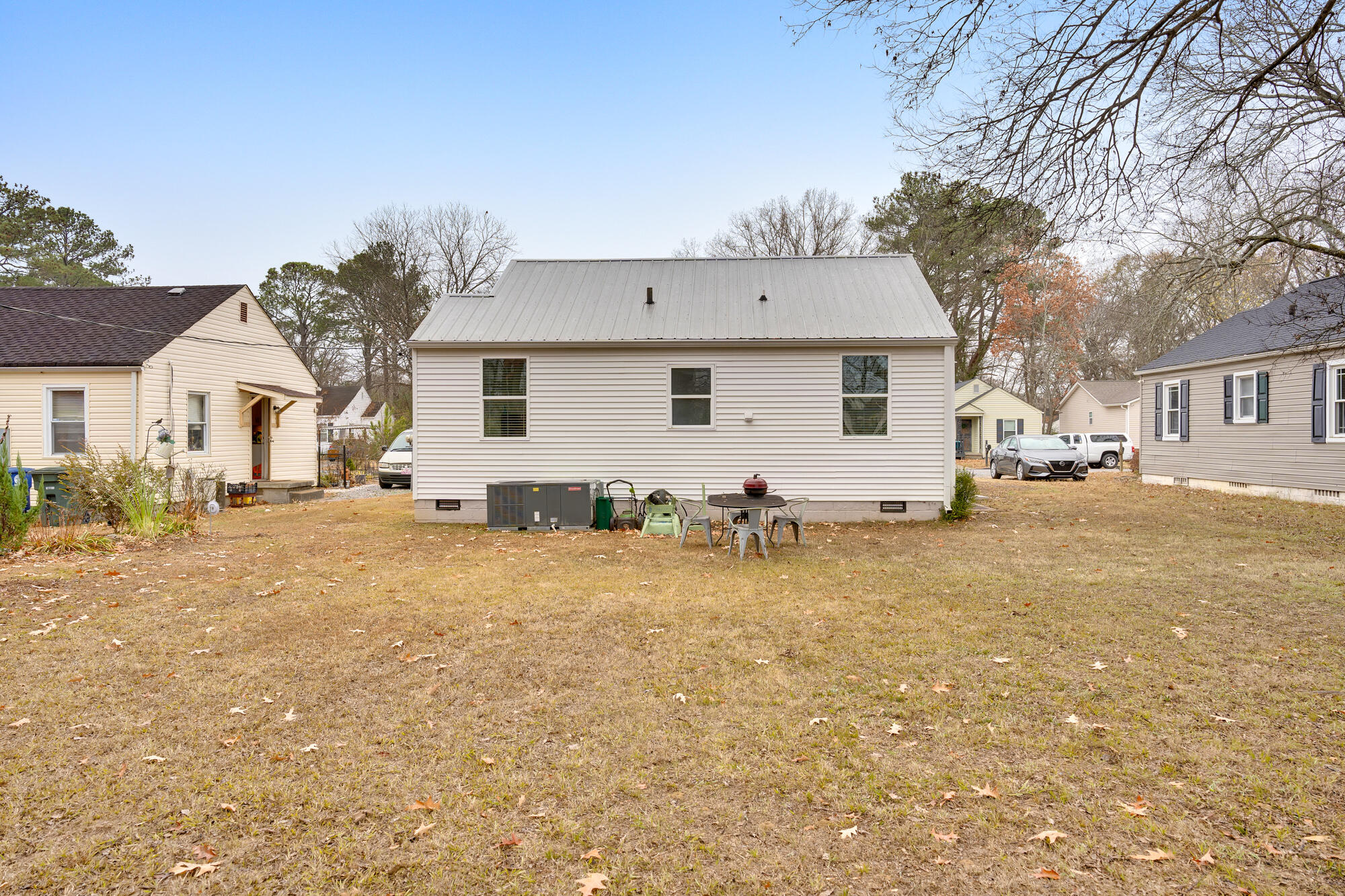 4915 Cameron Lane