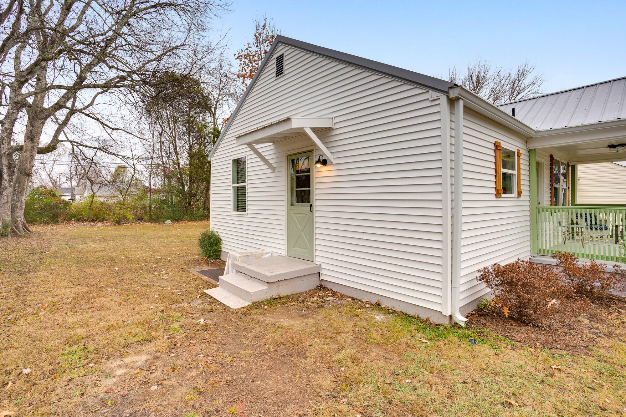 4915 Cameron Lane