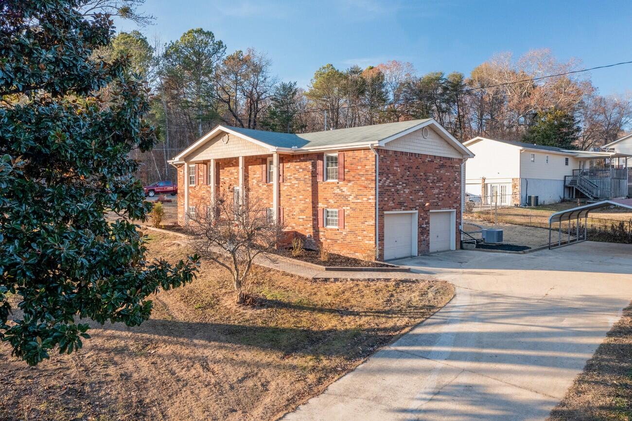 1901 Eric Drive